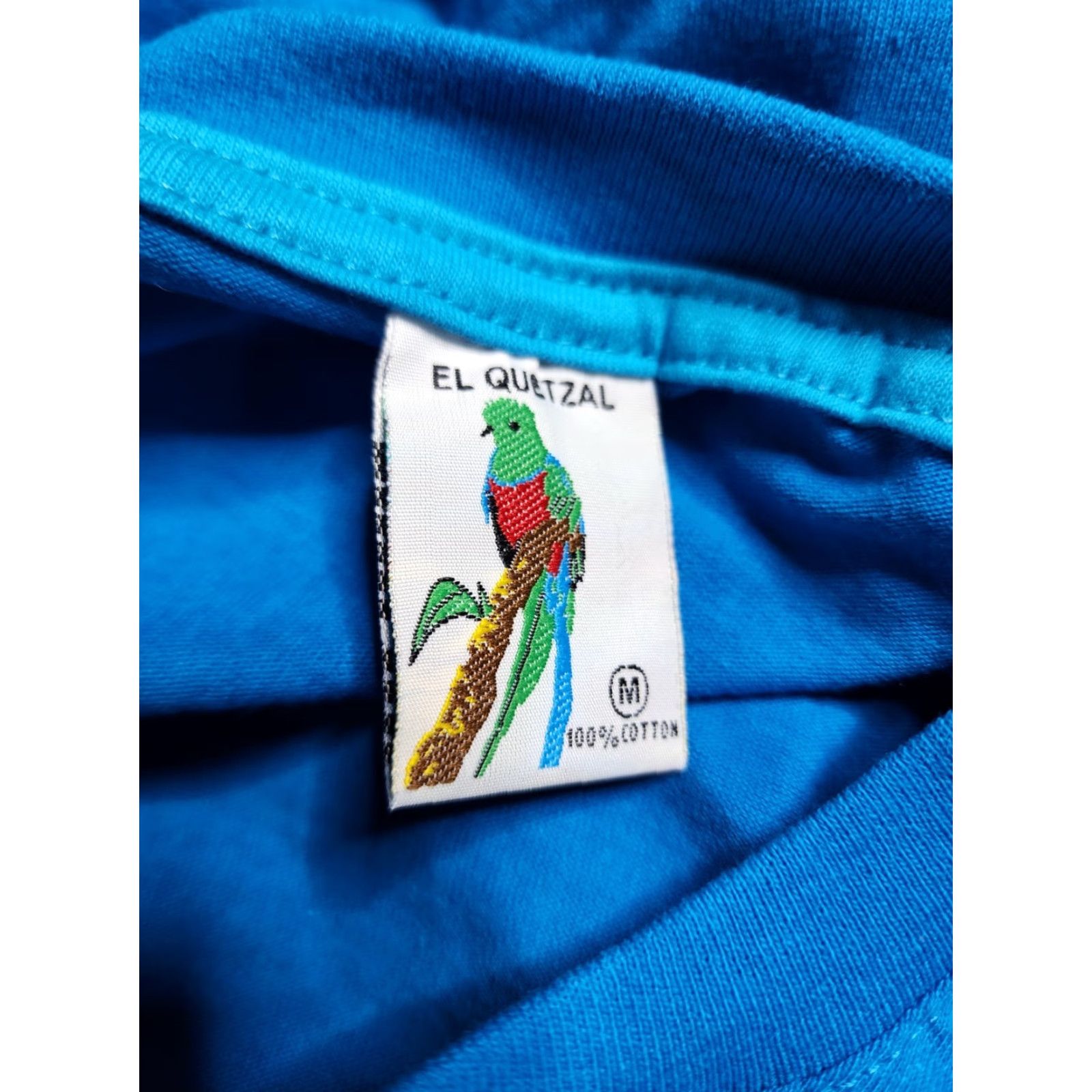 Vintage VINTAGE El Quetzal Guatemala Embroidered Travel T Shirt M Blue Unisex Adults 90s Birds Animals Mens Womens Size US M / EU 48-50 / 2 - 5 Thumbnail