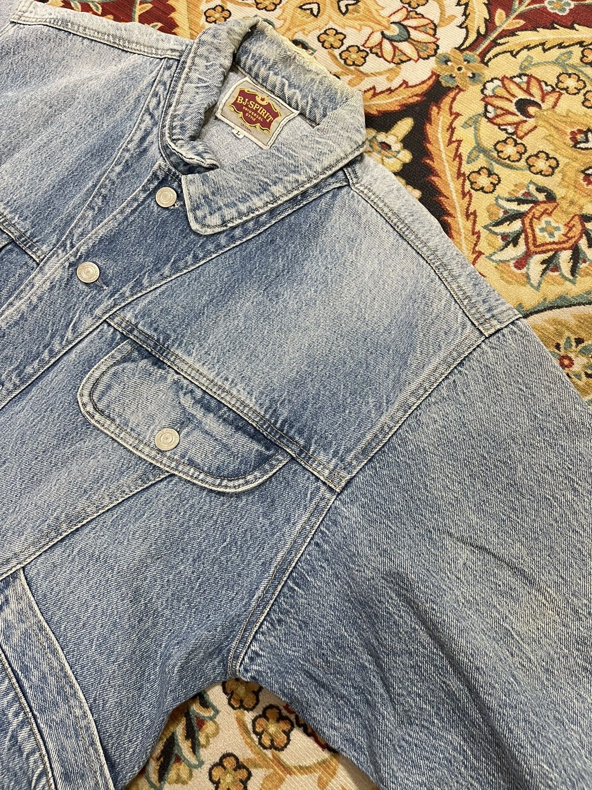 Vintage Bj Spirit Trucker Distressed Denim Vintage Jacket Size US M / EU 48-50 / 2 - 3 Thumbnail