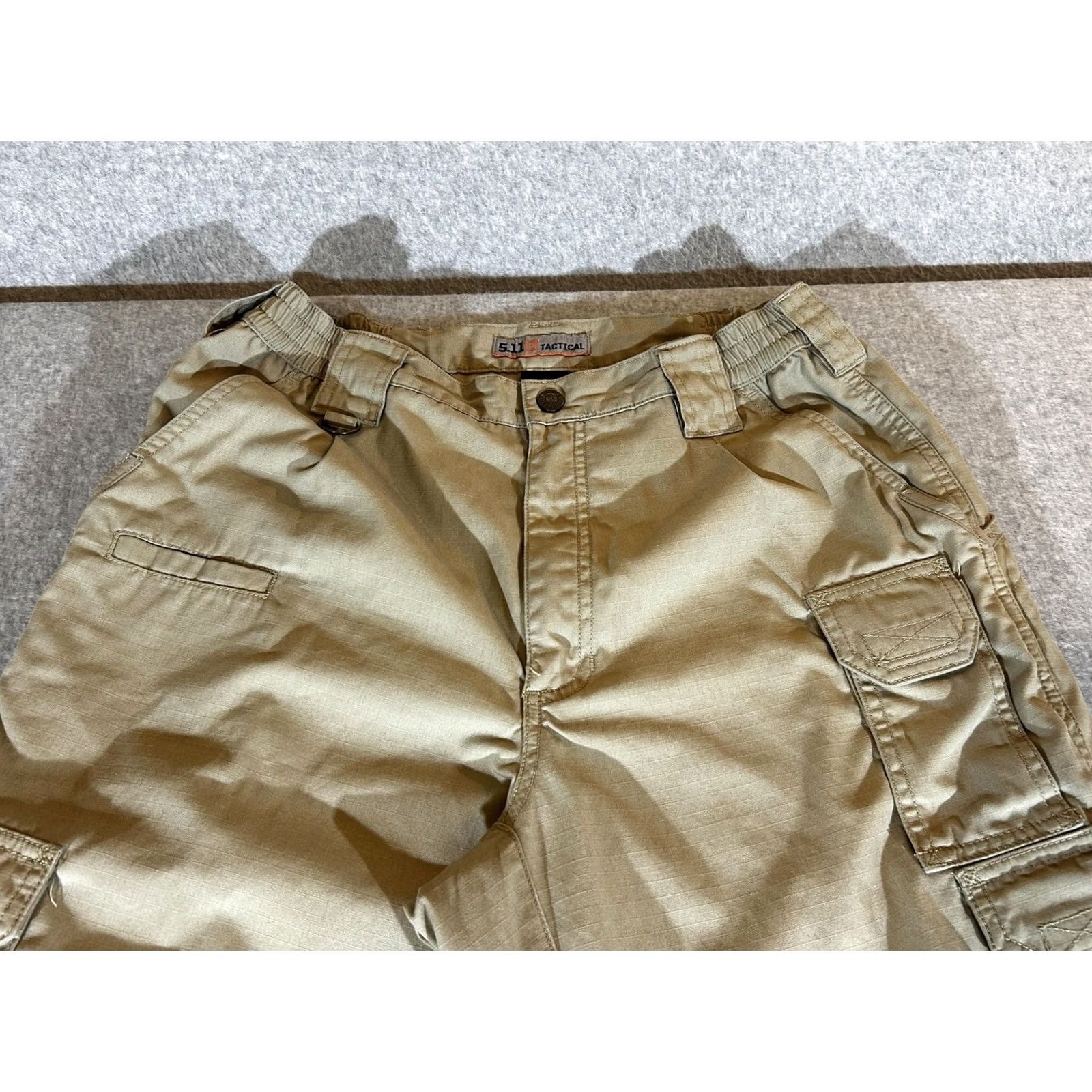 Vintage 5.11 Tactical Pants Mens 32x28 Khaki Cargo Ripstop Workwear Taclite Pro Cargo Pants Mens 32 Beige KD 5.11 Mens Pants Beige 32x28 Size US 32 / EU 48 - 2 Thumbnail