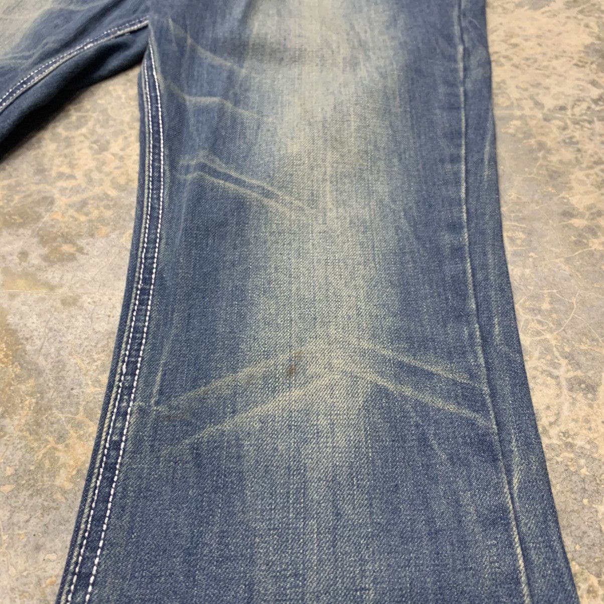 Japanese Brand × Vintage Flare KARI JYUA JEAN Clawmark Distressed Fade Jean Size US 31 - 6 Thumbnail