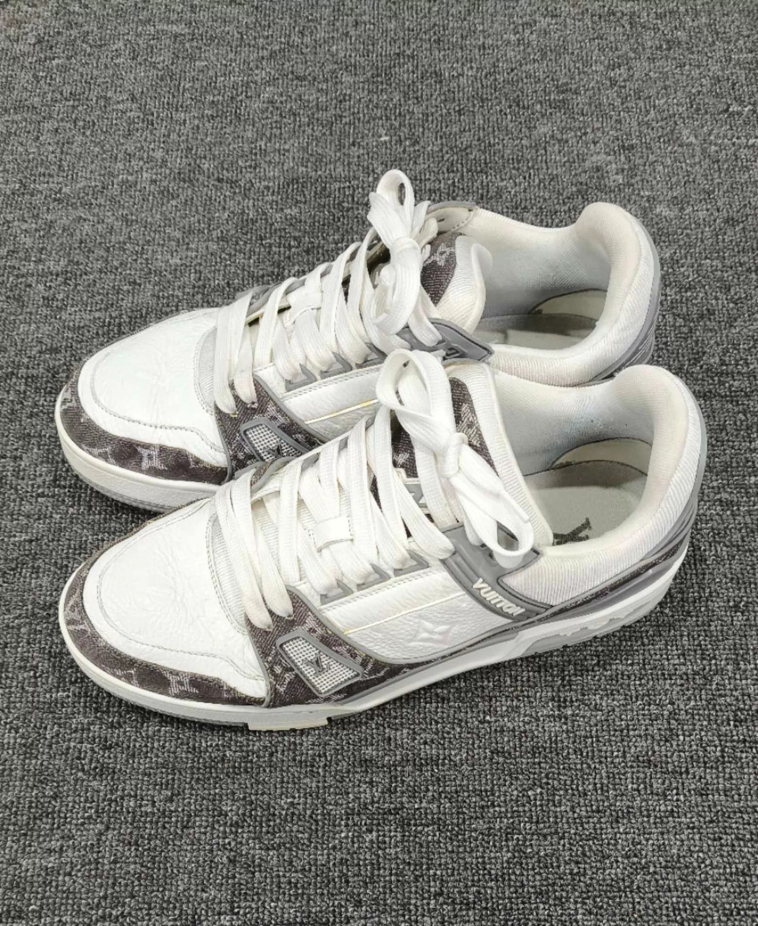 Louis Vuitton LV Gray Denim Trainer 98 New 41 Size US 8 / EU 41 - 1 Thumbnail
