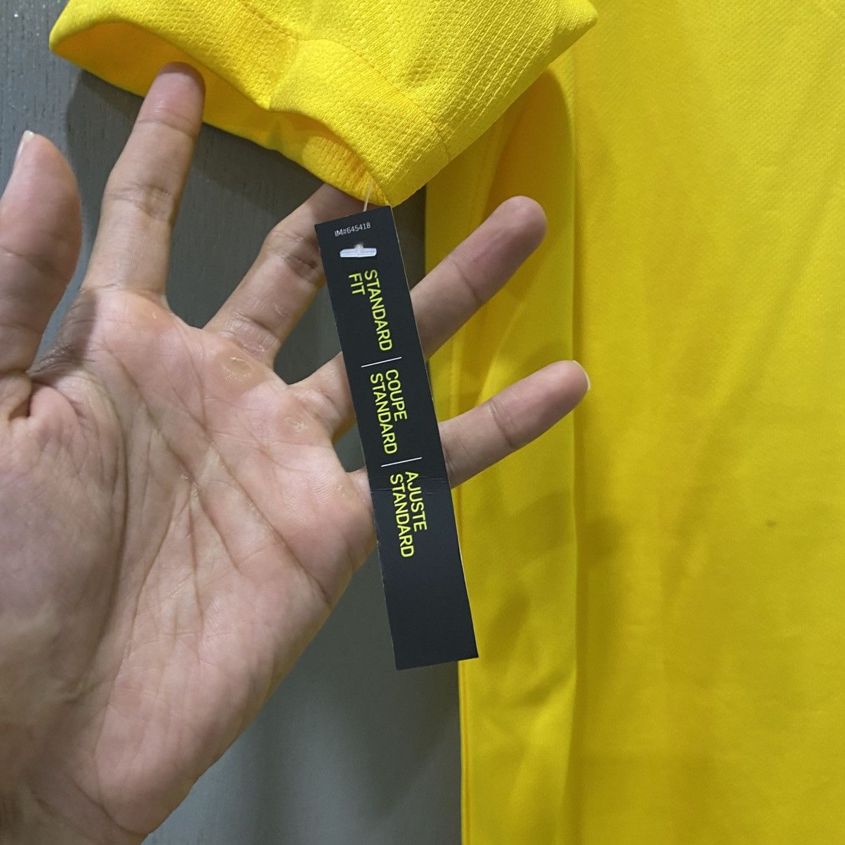 Nike 2018 Brazil Neymar Home Kit NWT Size US L / EU 52-54 / 3 - 5 Thumbnail