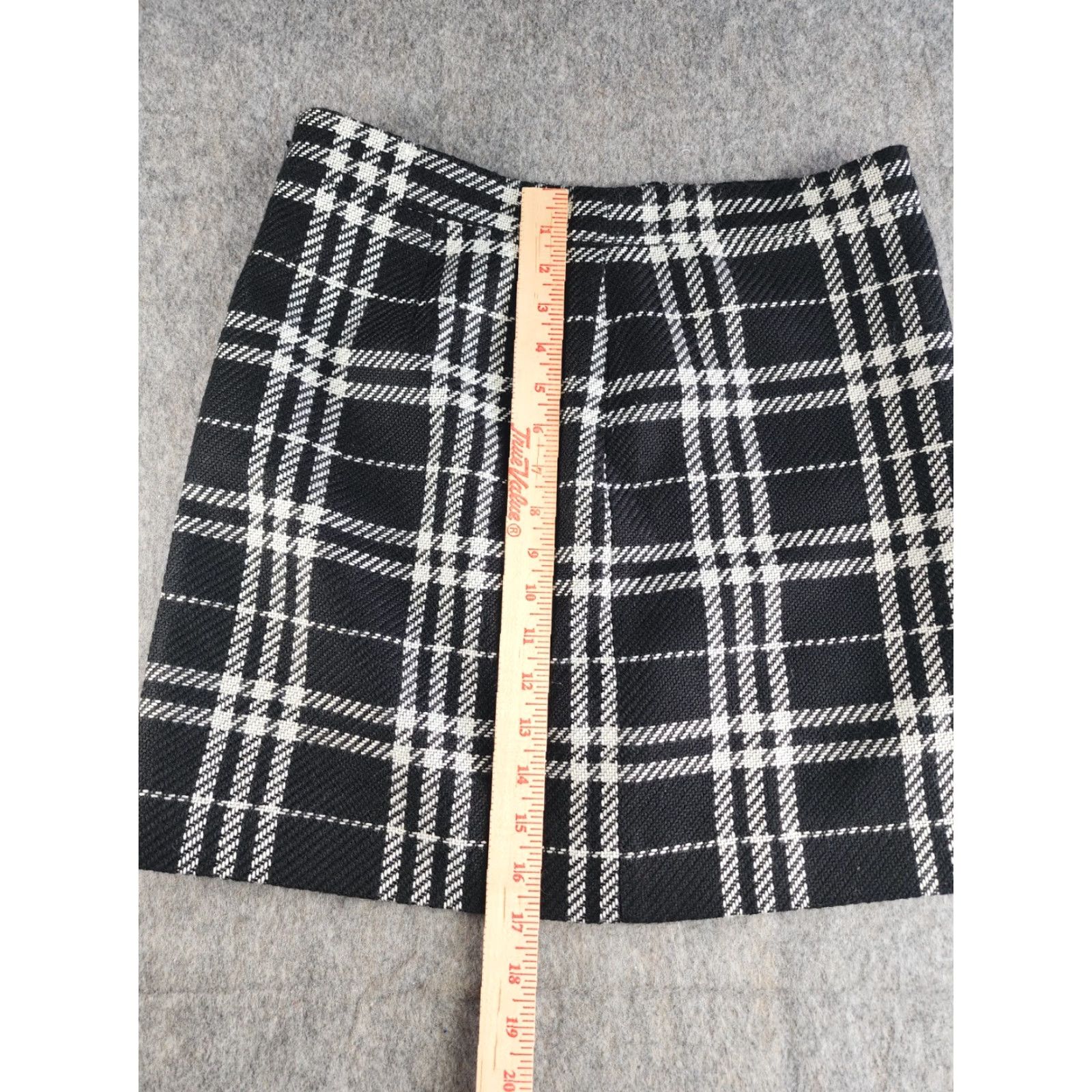 J.Crew Women's J.CREW Skirt Black White Plaid Midi Size 6 Women's Skirt Midi Plaid J.CREW 6 Size 28" / US 6 / IT 42 - 5 Thumbnail