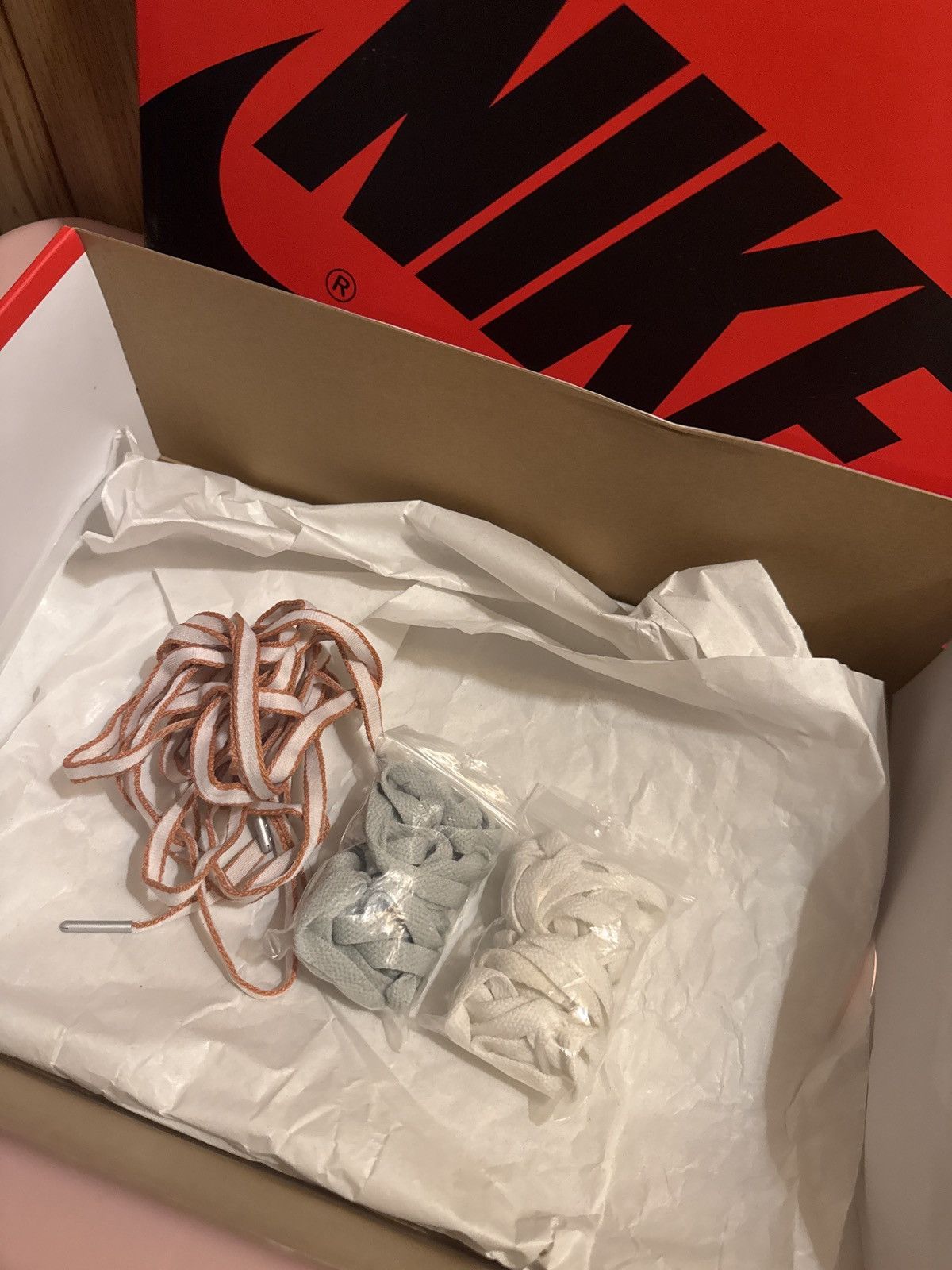Jordan Brand Jordan 1 Seafoam (3 pairs laces) Size US 8.5 / EU 41-42 - 8 Thumbnail