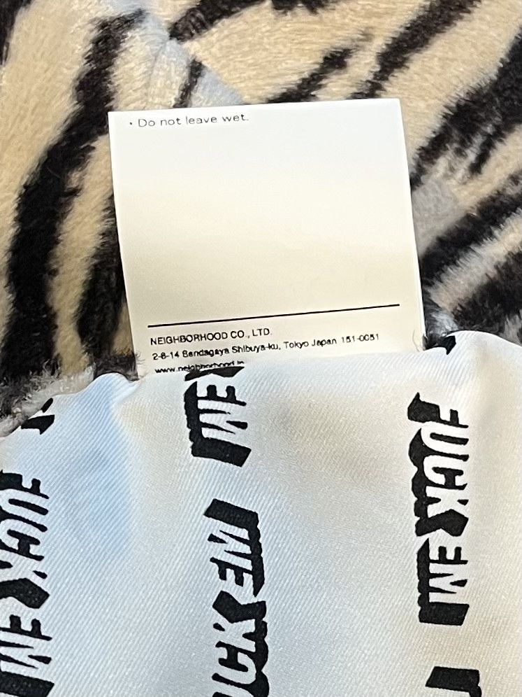Neighborhood ZEBRA FAUX FUR SHORT F/W '19 Size US 38 / EU 54 - 9 Thumbnail