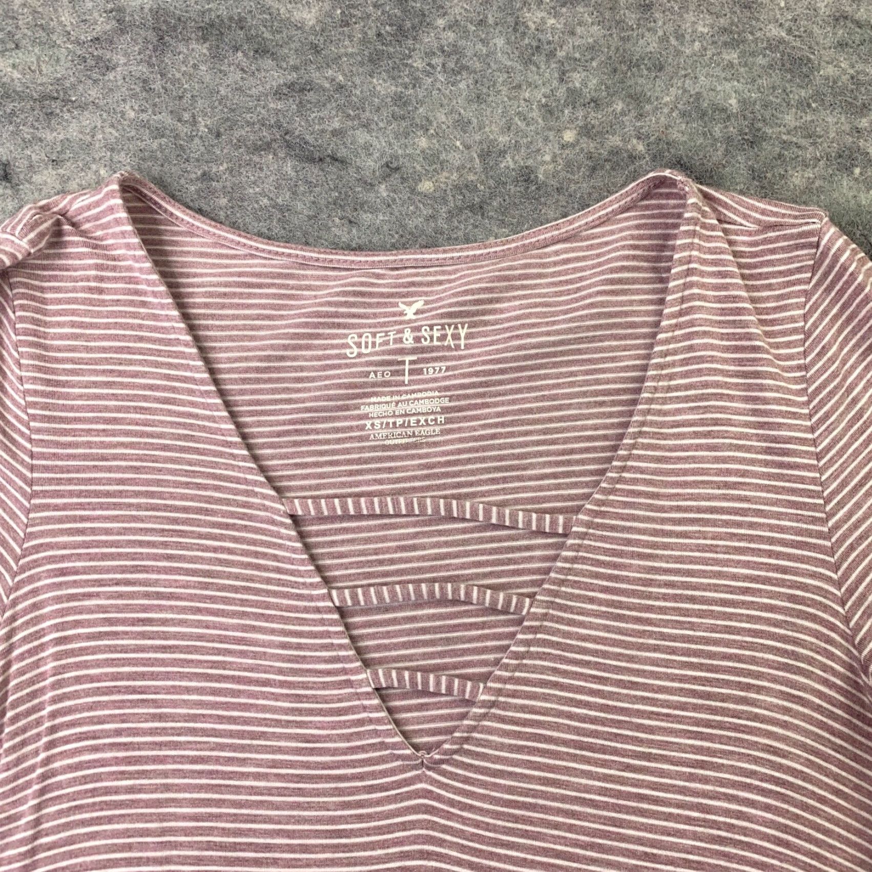 American Eagle Outfitters American Eagle Shirt Womens XS Pink Striped V-Neck Long Sleeve Flowy Soft & Sexy Size XS / US 0-2 / IT 36-38 - 3 Thumbnail