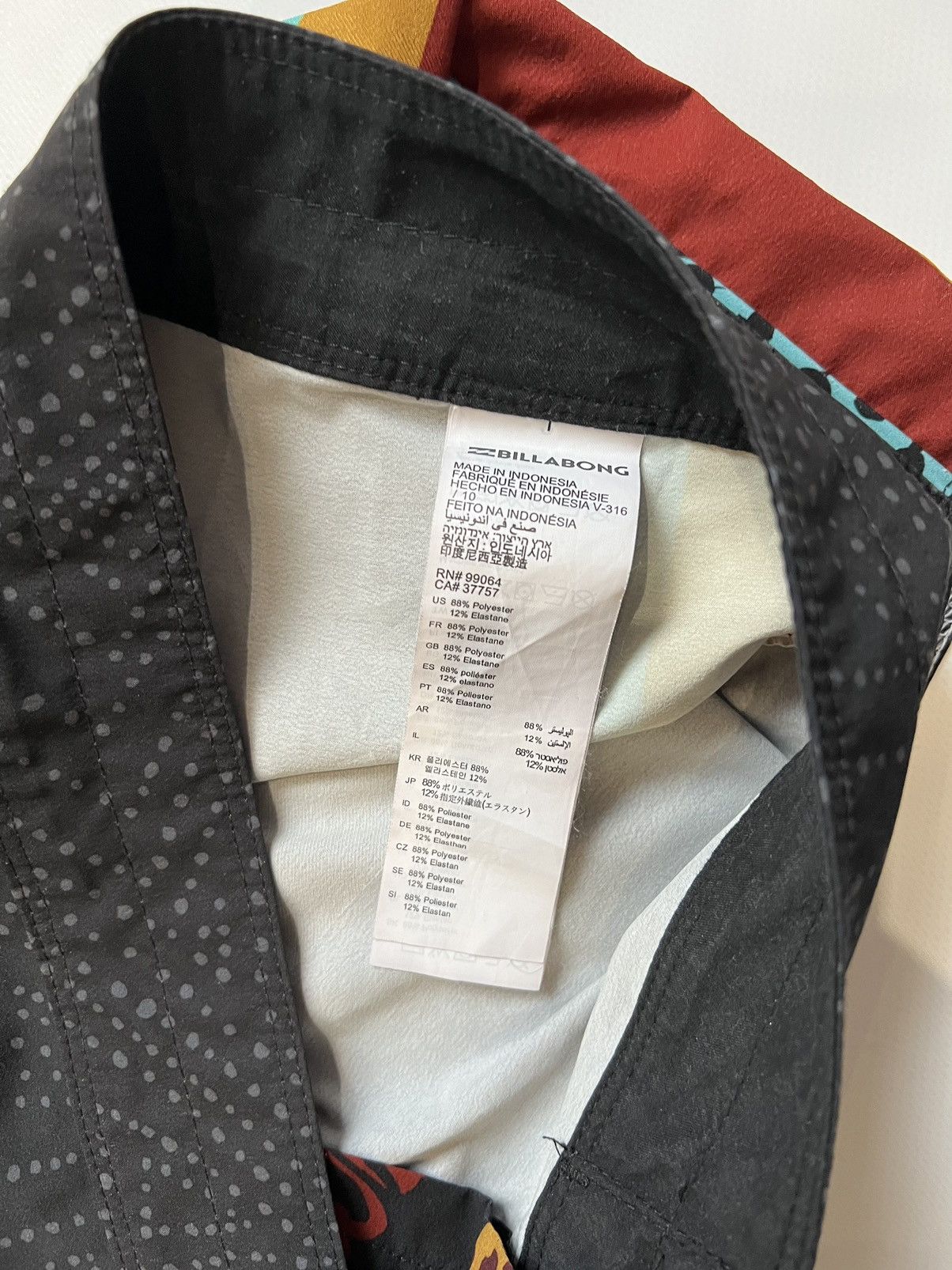 Quiksilver 🏄Billabong Surf Shorts Vintage Big Logo 90s Size US 32 / EU 48 - 5 Thumbnail