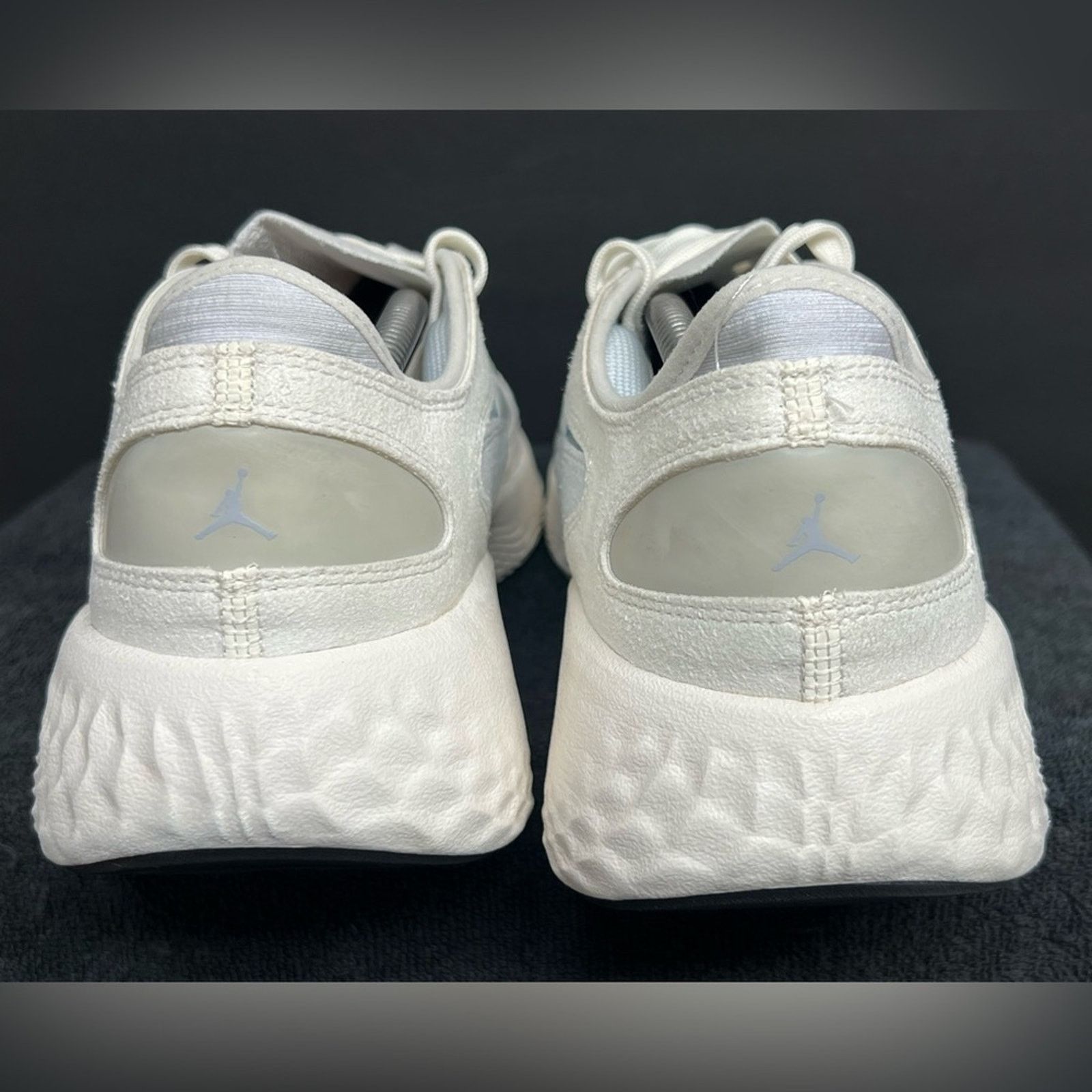 Jordan Brand JORDAN DELTA 3 LOW Sail Wolf Grey Photon Dust Men's SIZE 11 Size US 11 / EU 44 - 8 Thumbnail