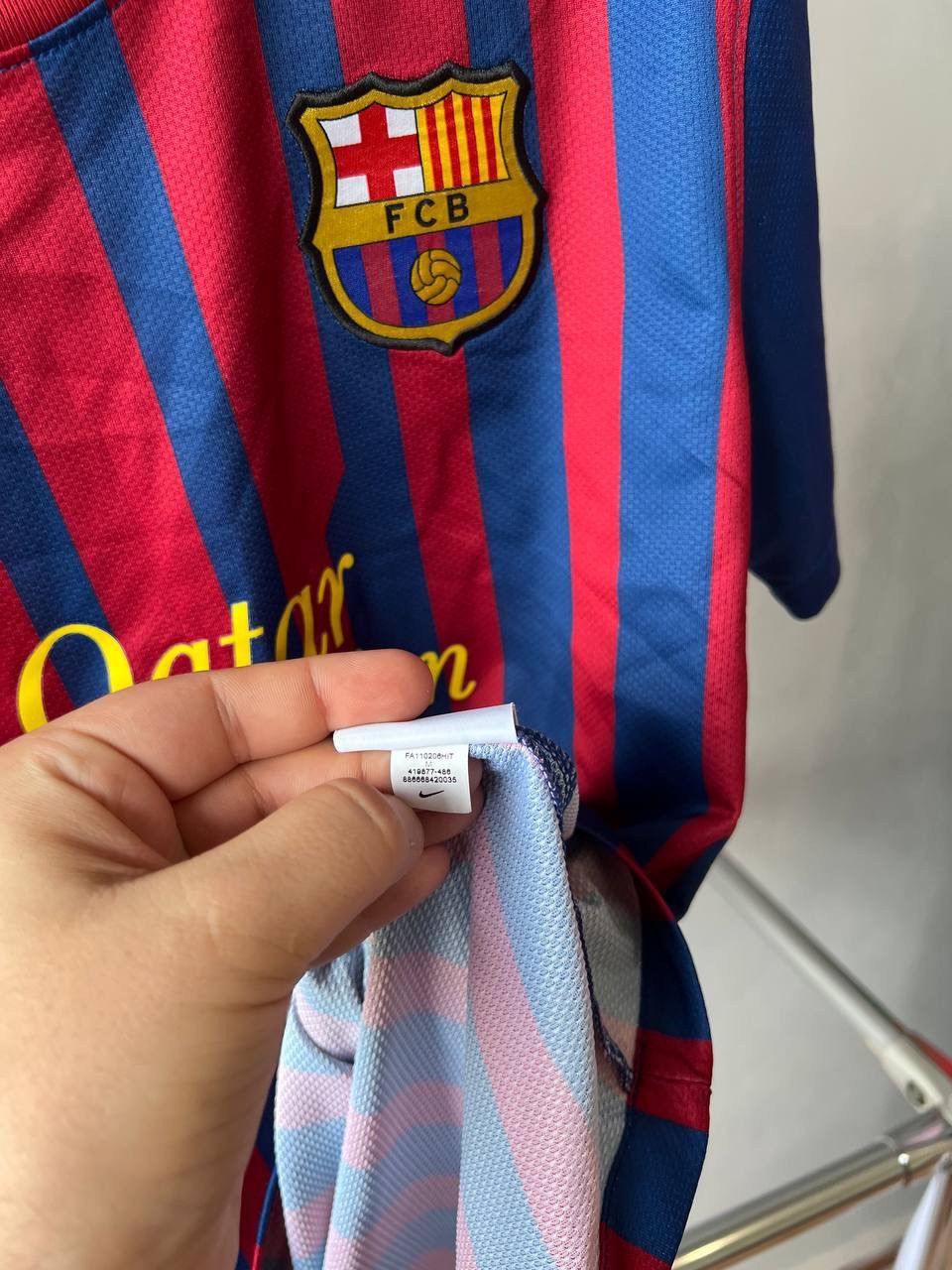 Nike 2011/12 BARCELONA FC HOME SOCCER JERSEY SHIRT NIKE SIZE M Size US M / EU 48-50 / 2 - 12 Thumbnail