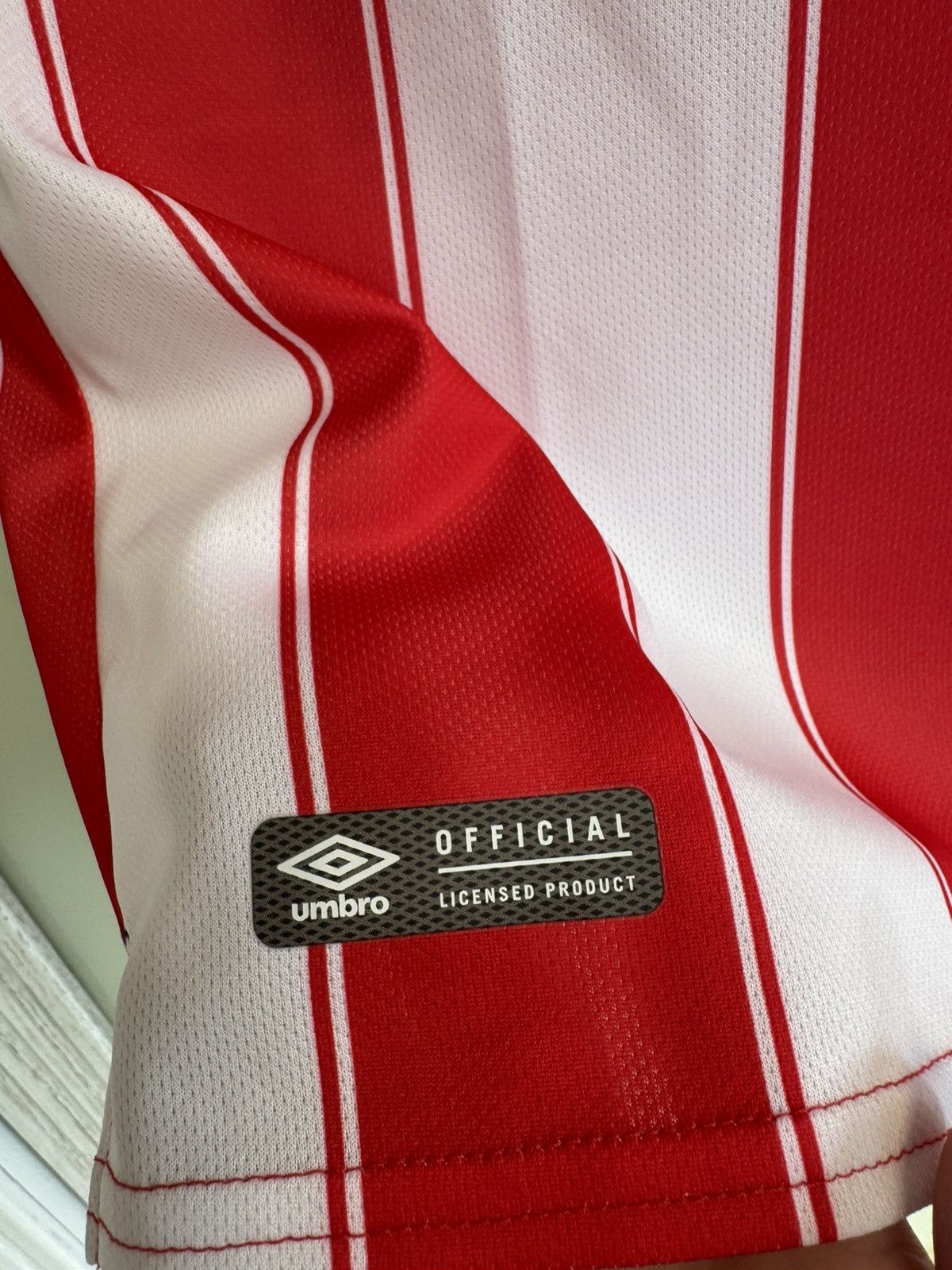 Umbro BNWT PSV Eindhoven 2017-2018 Home Soccer Jersey Football Kit Size US M / EU 48-50 / 2 - 12 Thumbnail