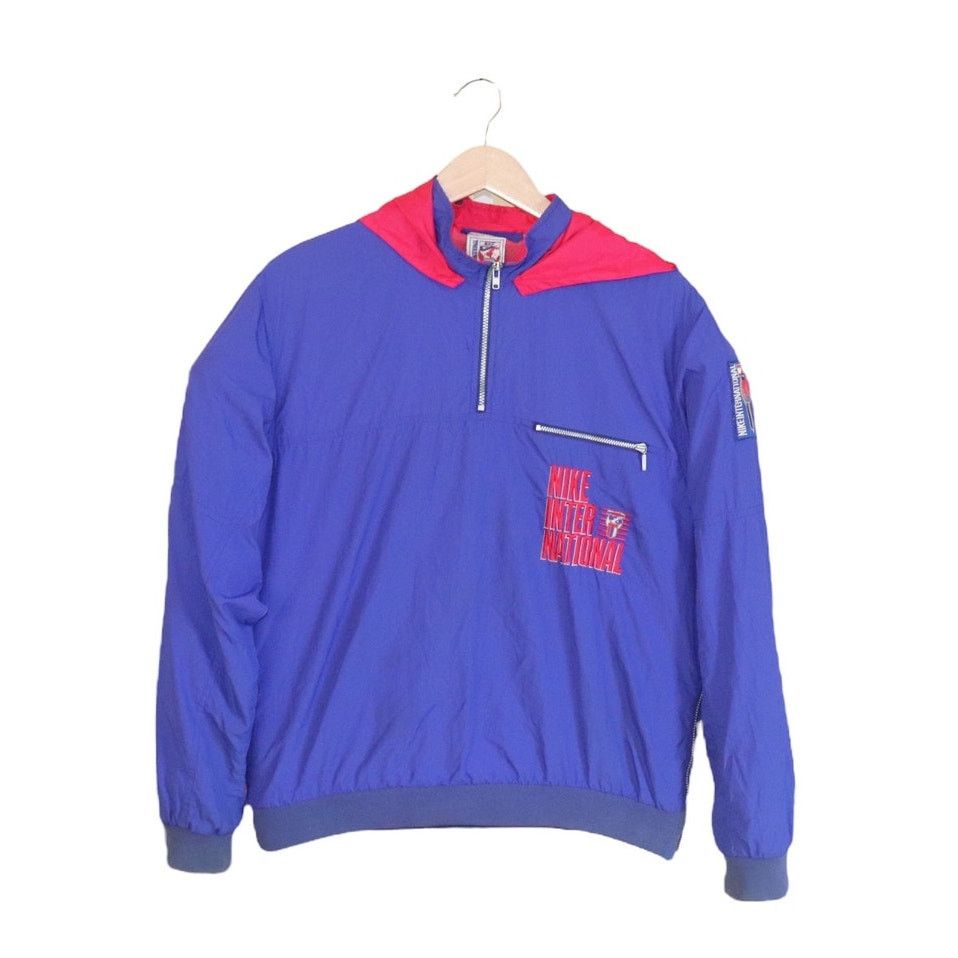 Nike Vintage Nike International 1/4 Zip Pullover Size M / US 6-8 / IT 42-44 - 1 Thumbnail