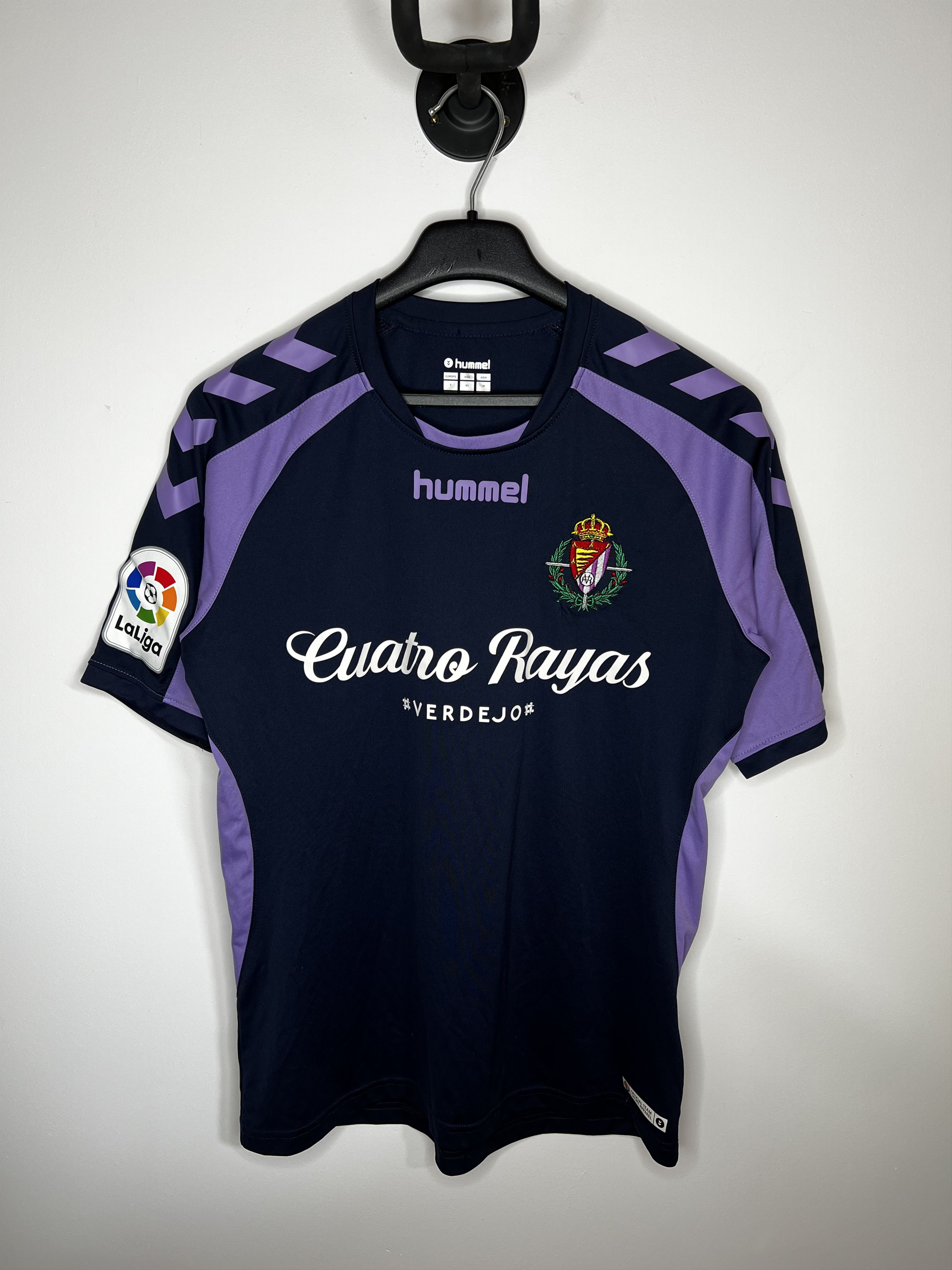 Hummel REAL VALLADOLID 2018 2019 AWAY FOOTBALL SHIRT SOCCER JERSEY Size US S / EU 44-46 / 1 - 1 Thumbnail