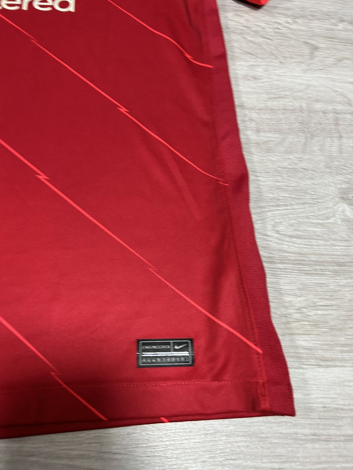 Nike Liverpool 2021/22 Home Football Shirt Nike Soccer Jersey Size US L / EU 52-54 / 3 - 8 Thumbnail