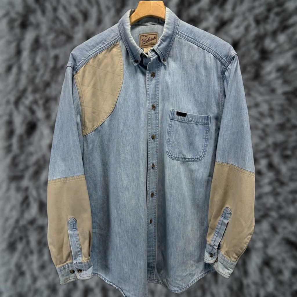 Vintage VINTAGE Woolrich Denim Shirt Large Quilted Shoulder Workwear Outdoor 90s Mens Size US L / EU 52-54 / 3 - 1 Thumbnail