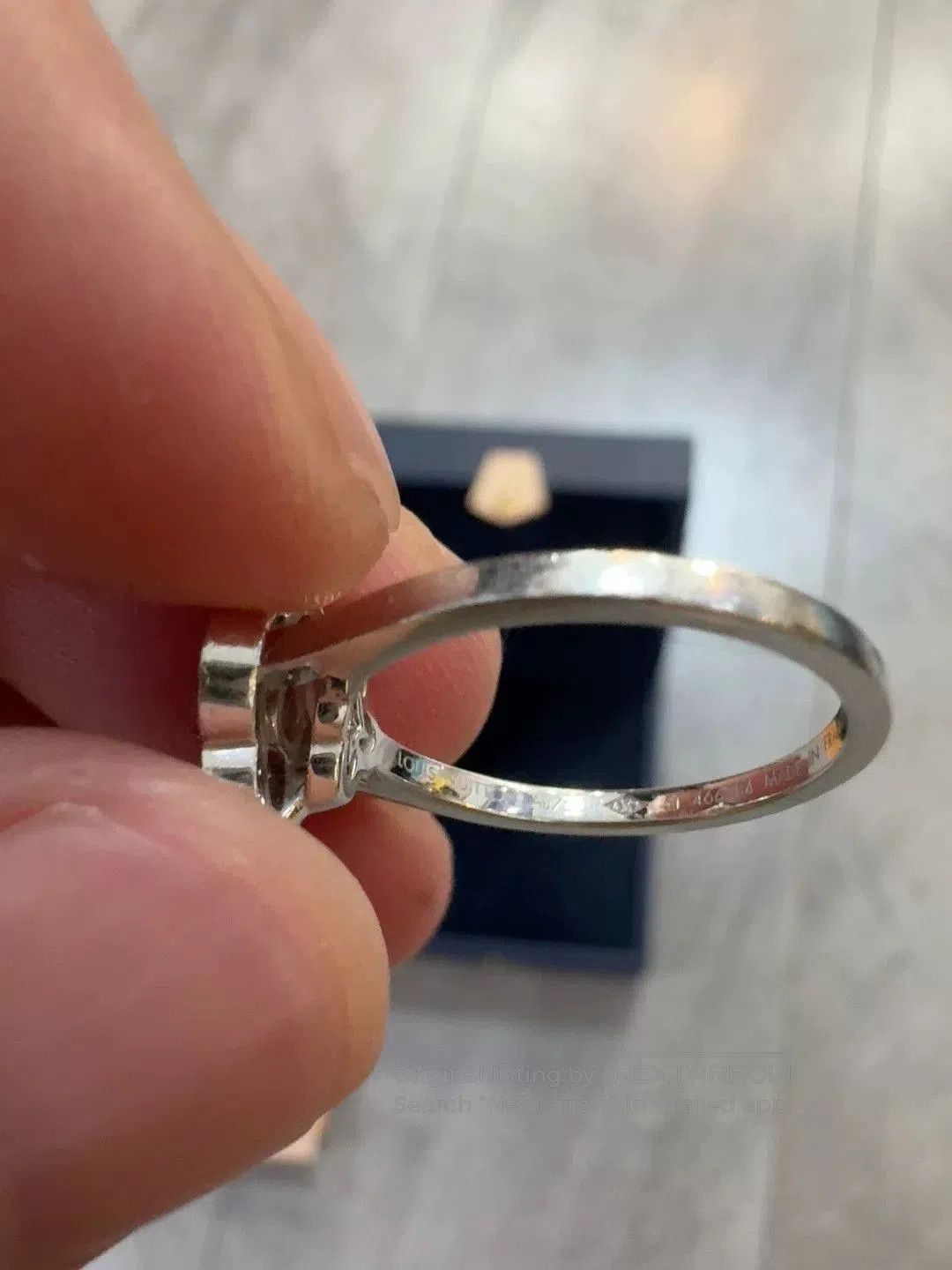 Louis Vuitton Louis Vuitton Clover Flower Diamond Ring. Size ONE SIZE - 7 Thumbnail