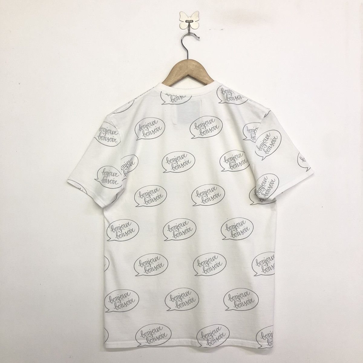 Japanese Brand Bonjour Bonsoir Fullprint Pocket Design Tshirt Size US S / EU 44-46 / 1 - 6 Thumbnail