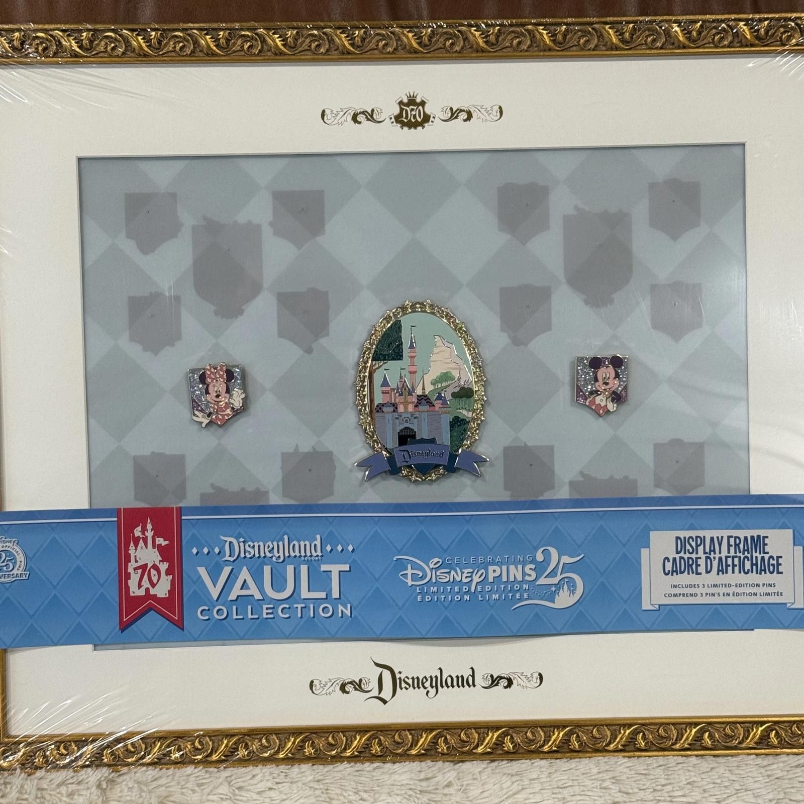 Disney Disney Castle 70th Anniversary Vault LE Pin Frame w 3 pins Size ONE SIZE - 5 Thumbnail