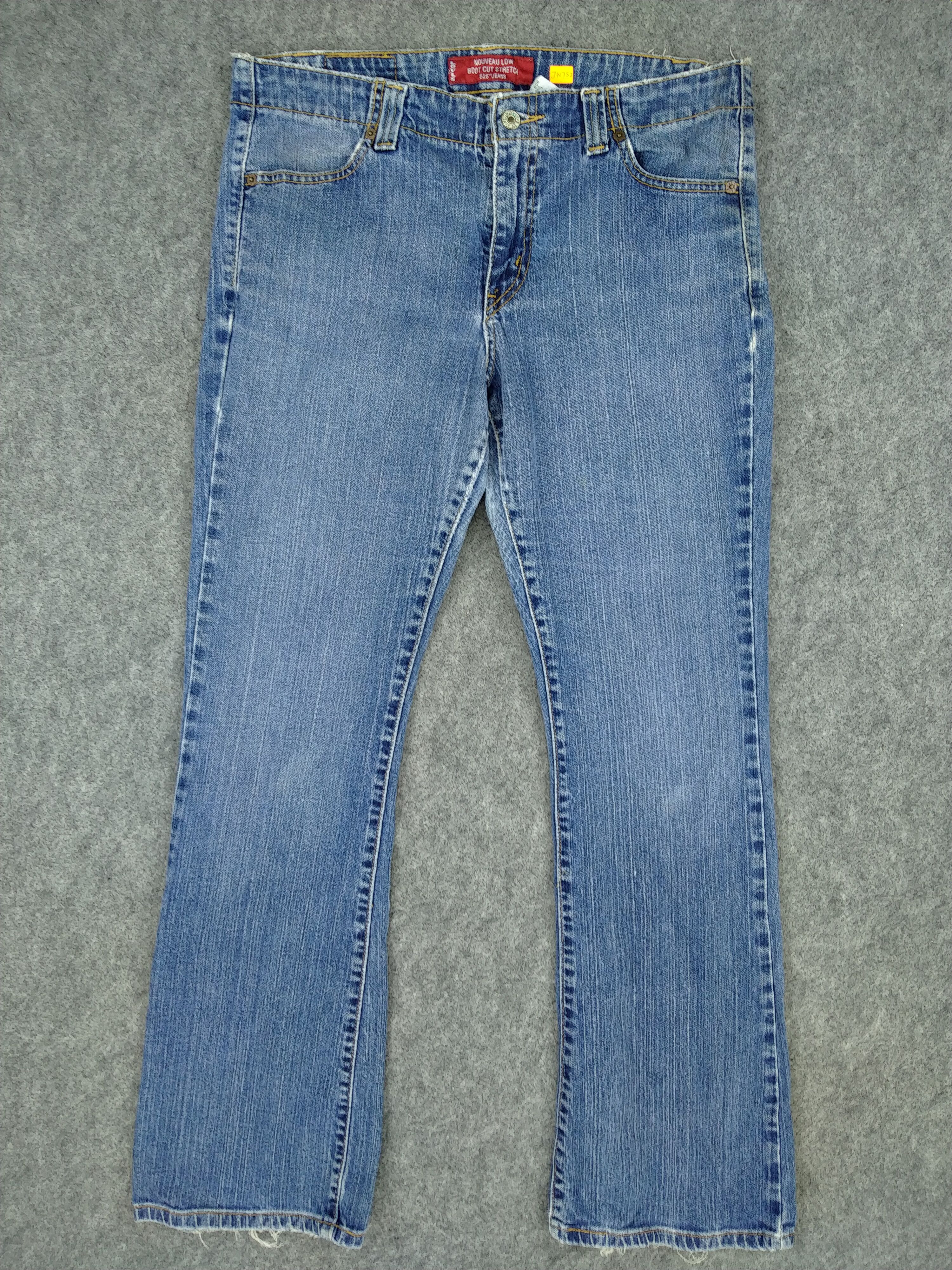 Levi's Vintage Levi's 525 Low Rise Flare Stretch Denim 34x31 -JN752 Size US 34 / EU 50 - 1 Thumbnail