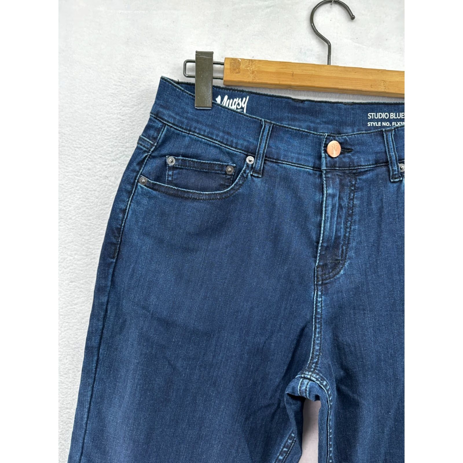 Vintage Mugsy Jeans Studio Blues Mens 31x32 Straight Stretch Denim 5-Pocket Zip Closure Regular Rise blue Size US 31 - 3 Thumbnail