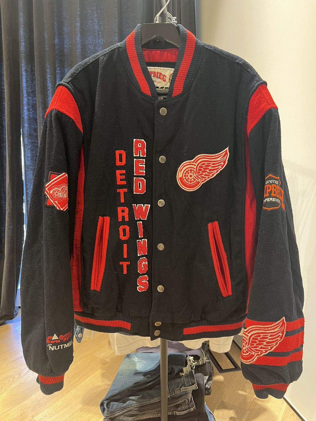 Image of Nhl x Vintage 90’S Detroit Redwings Bomber in Black, Men's (Size Large)