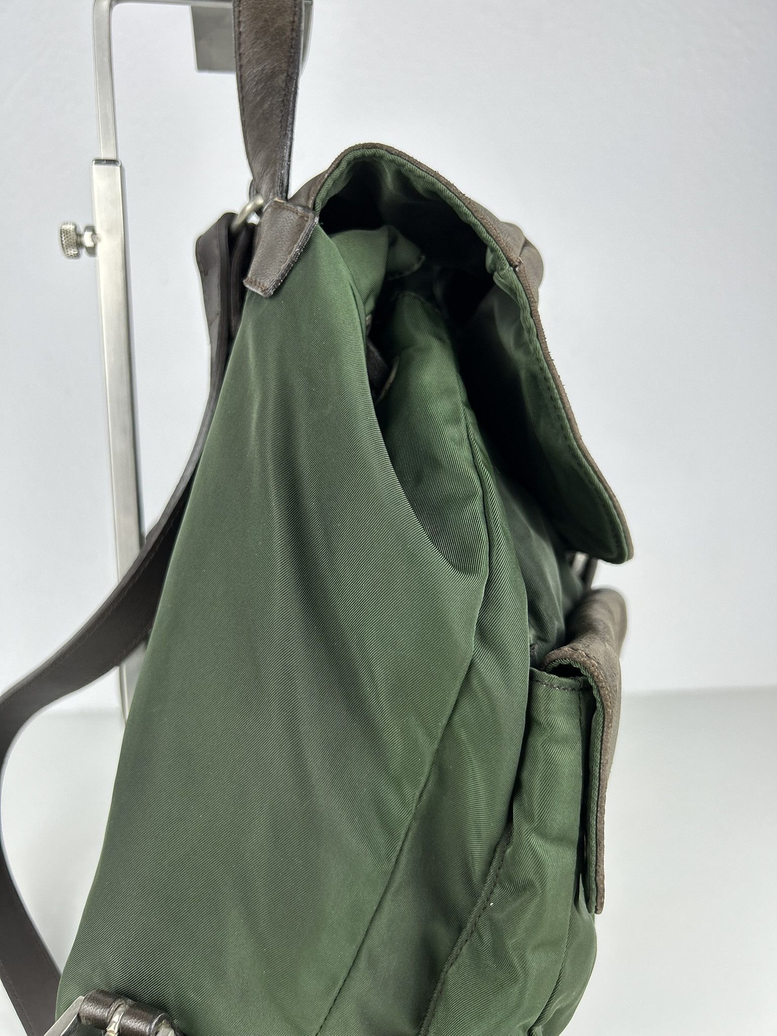 Prada Vintage Prada nylon and leather triangle logo cargo backpack Size ONE SIZE - 10 Thumbnail