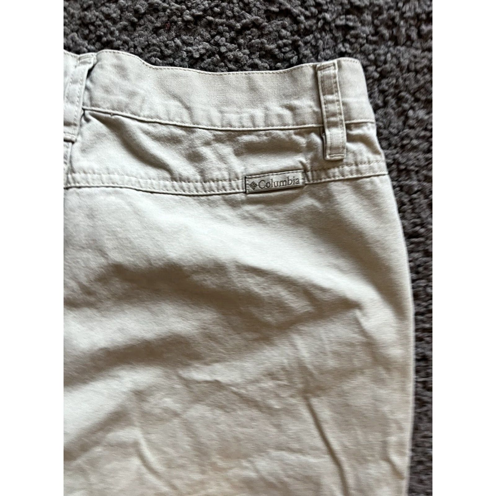 Vintage Columbia Shorts Women’s Size 6 Beige Cotton Hiking Multi Pocket Cargo Chino Casual Size 28" / US 6 / IT 42 - 3 Thumbnail
