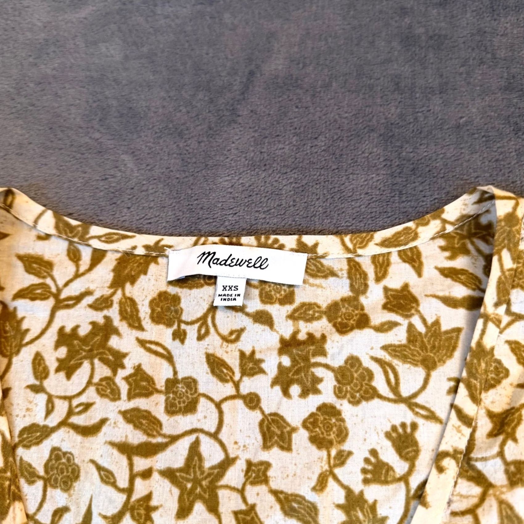 Madewell Madewell Blouse Womens XX-Small Green Floral V-Neck Flutter Sleeve Boho Cotton Short Sleeve Casual Lightweight Breathing Spring Summer Vintage: No Size XXS / US 00 / IT 34 - 3 Thumbnail