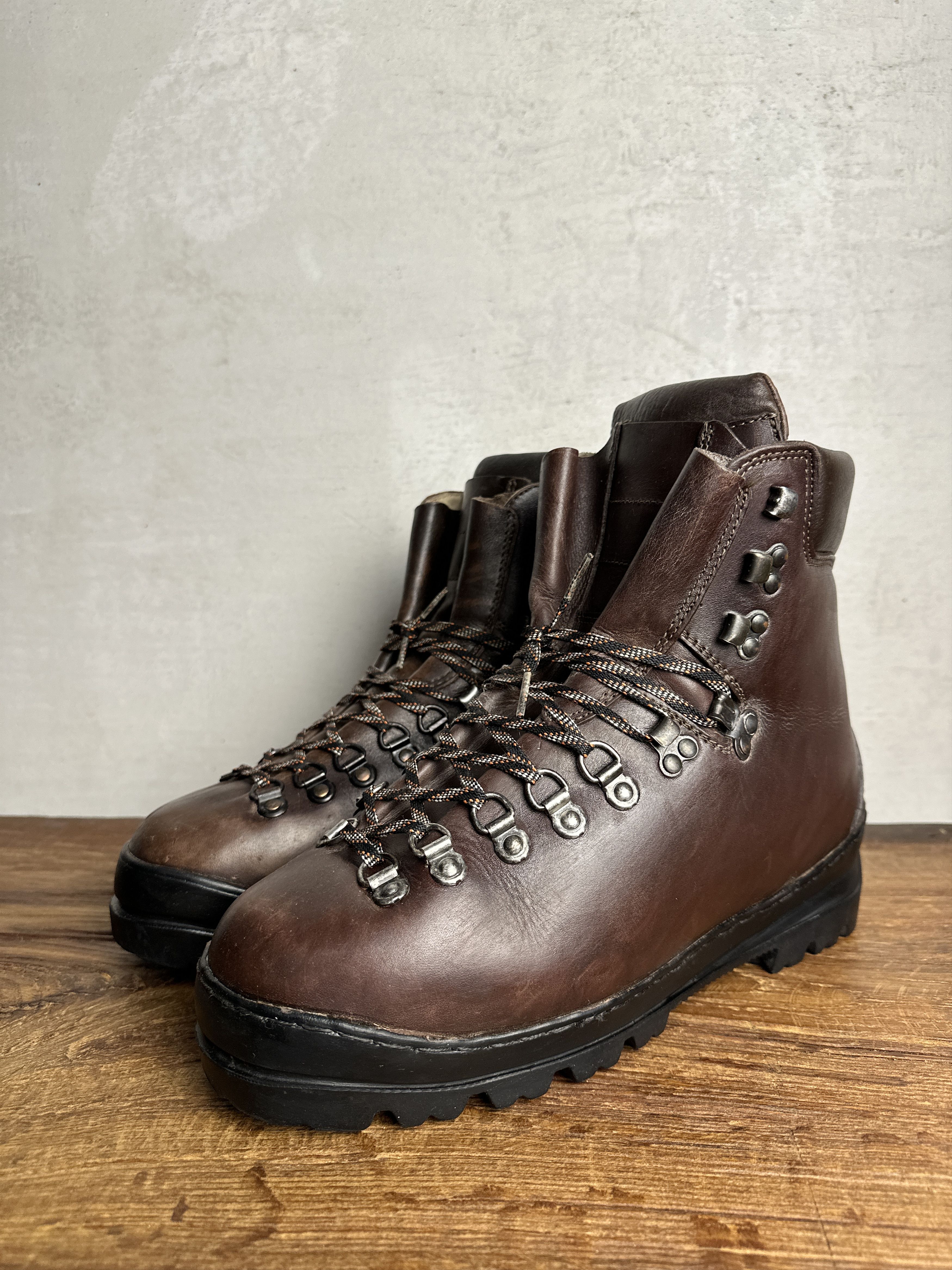 Mountain Equipment Scarpa Ranger Attak Boots Size US 10 / EU 43 - 1 Thumbnail