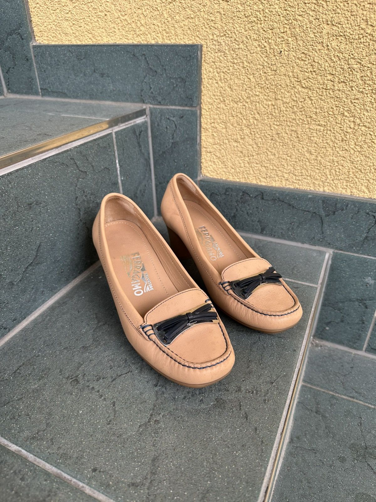 Salvatore Ferragamo Salvatore Ferragamo Women Heels Brown Beige Vintage Italy Size US 6 / IT 36 - 1 Thumbnail