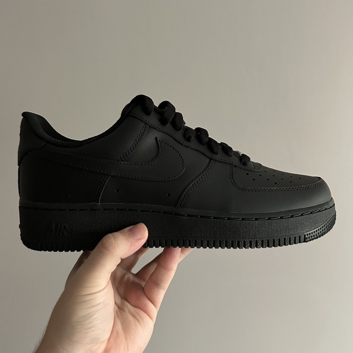 Nike Black Nike Air Force 1 Size US 9.5 / EU 42-43 - 7 Thumbnail