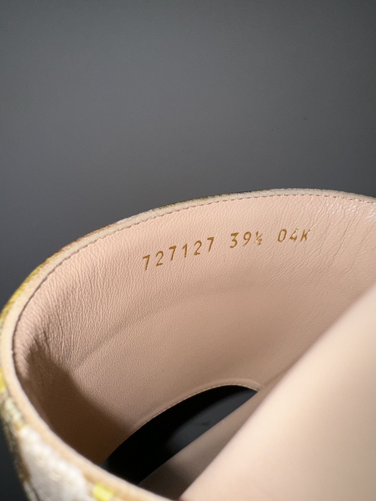 Gucci Gucci Scandal Flower Size US 8.5 / IT 38.5 - 7 Thumbnail