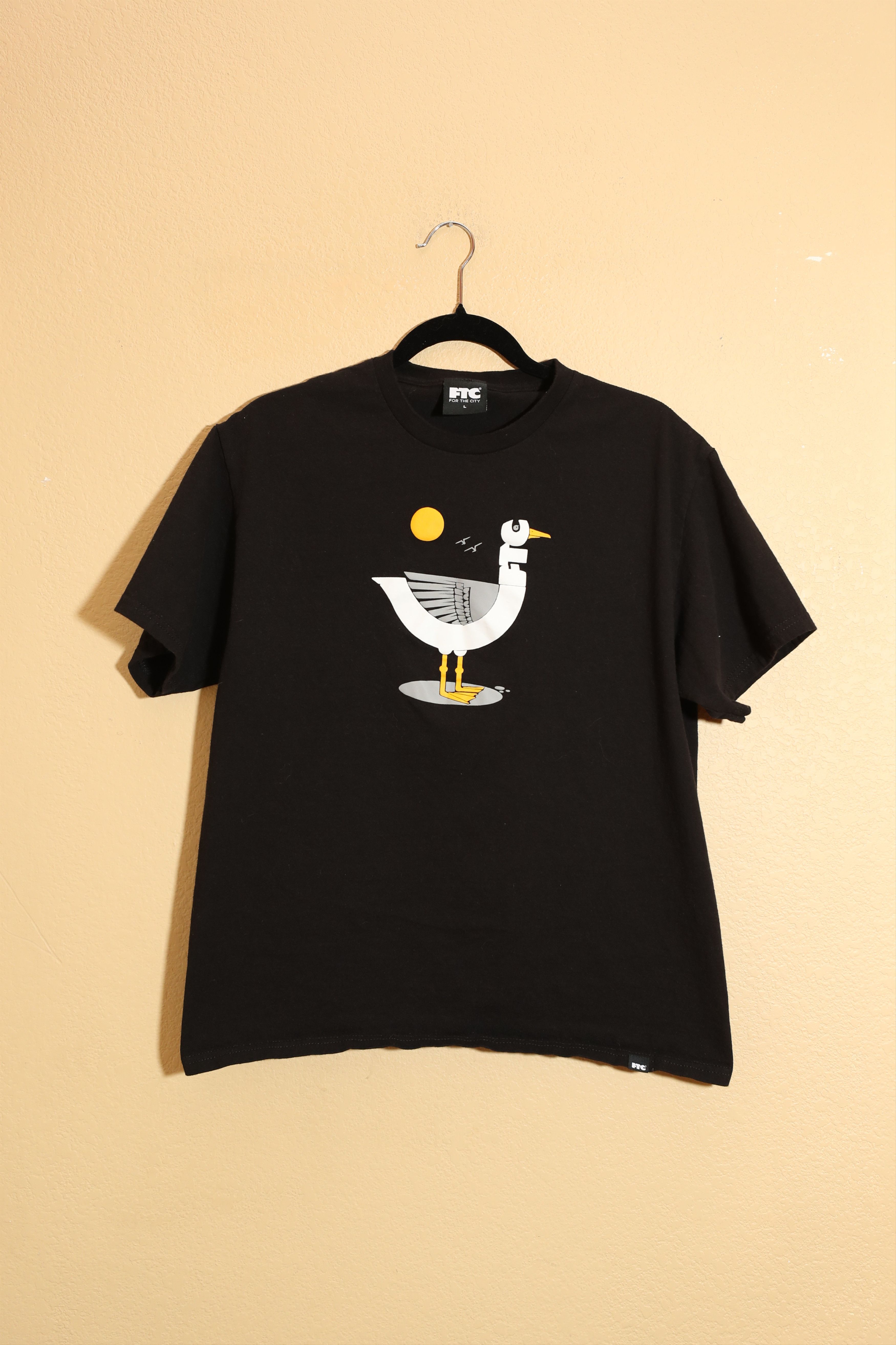 FTC FTC Pigeon Tee (L) Size US L / EU 52-54 / 3 - 1 Thumbnail