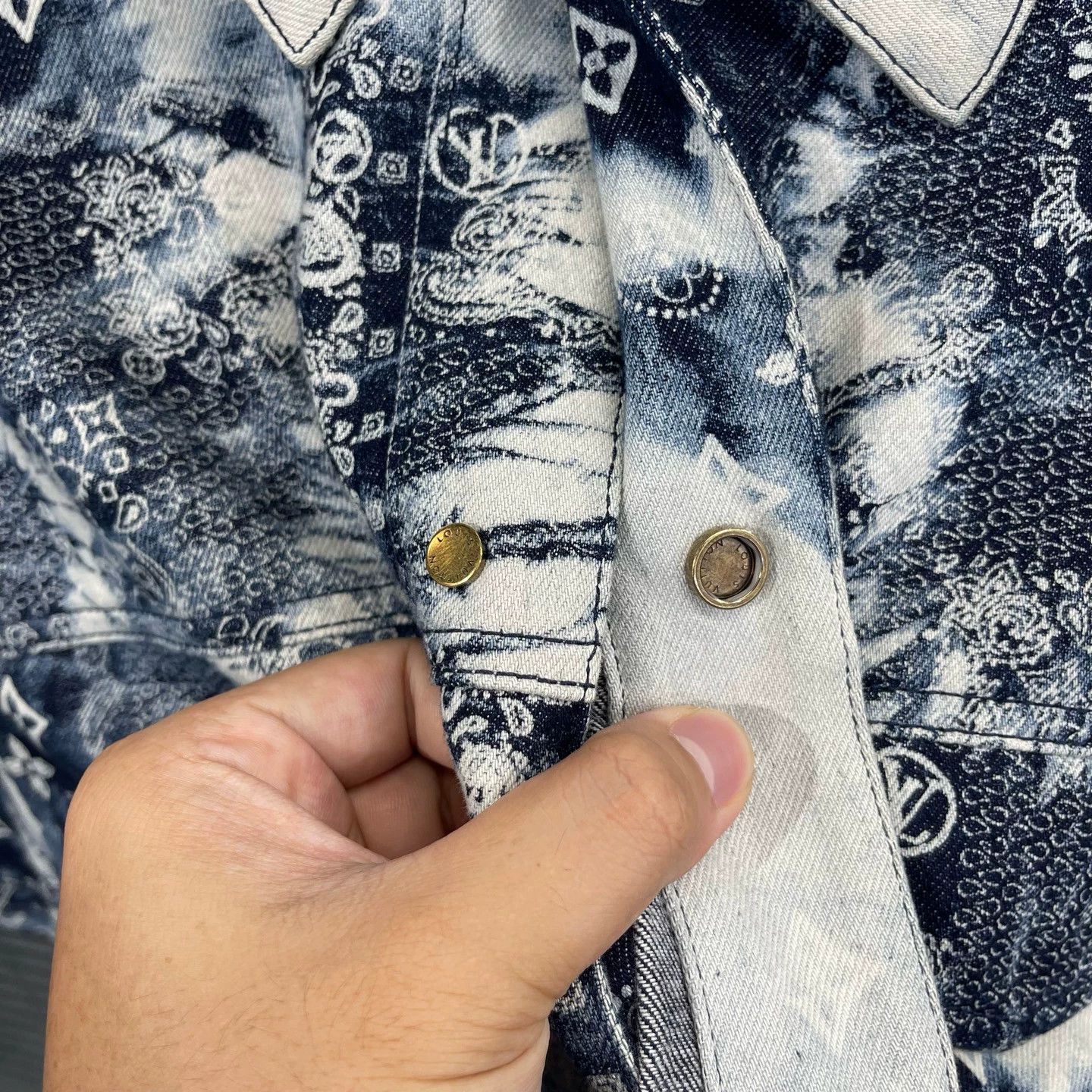 Louis Vuitton Louis Vuitton Monogram allover print short-sleeve shirt L Size US M / EU 48-50 / 2 - 3 Thumbnail