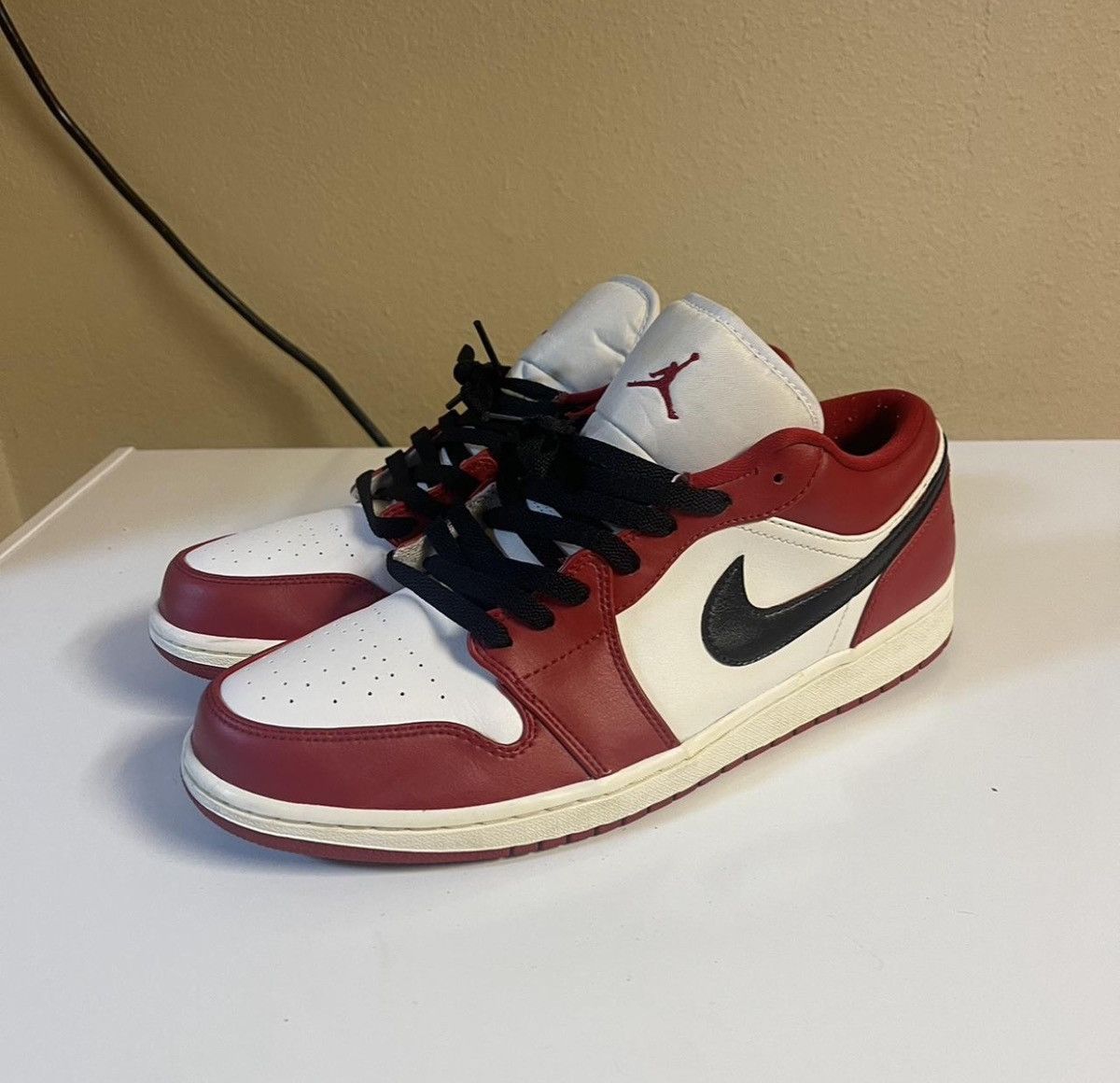 Jordan Brand Jordan 1 Low Gym Red CUSTOM Size US 11.5 / EU 44-45 - 2 Thumbnail