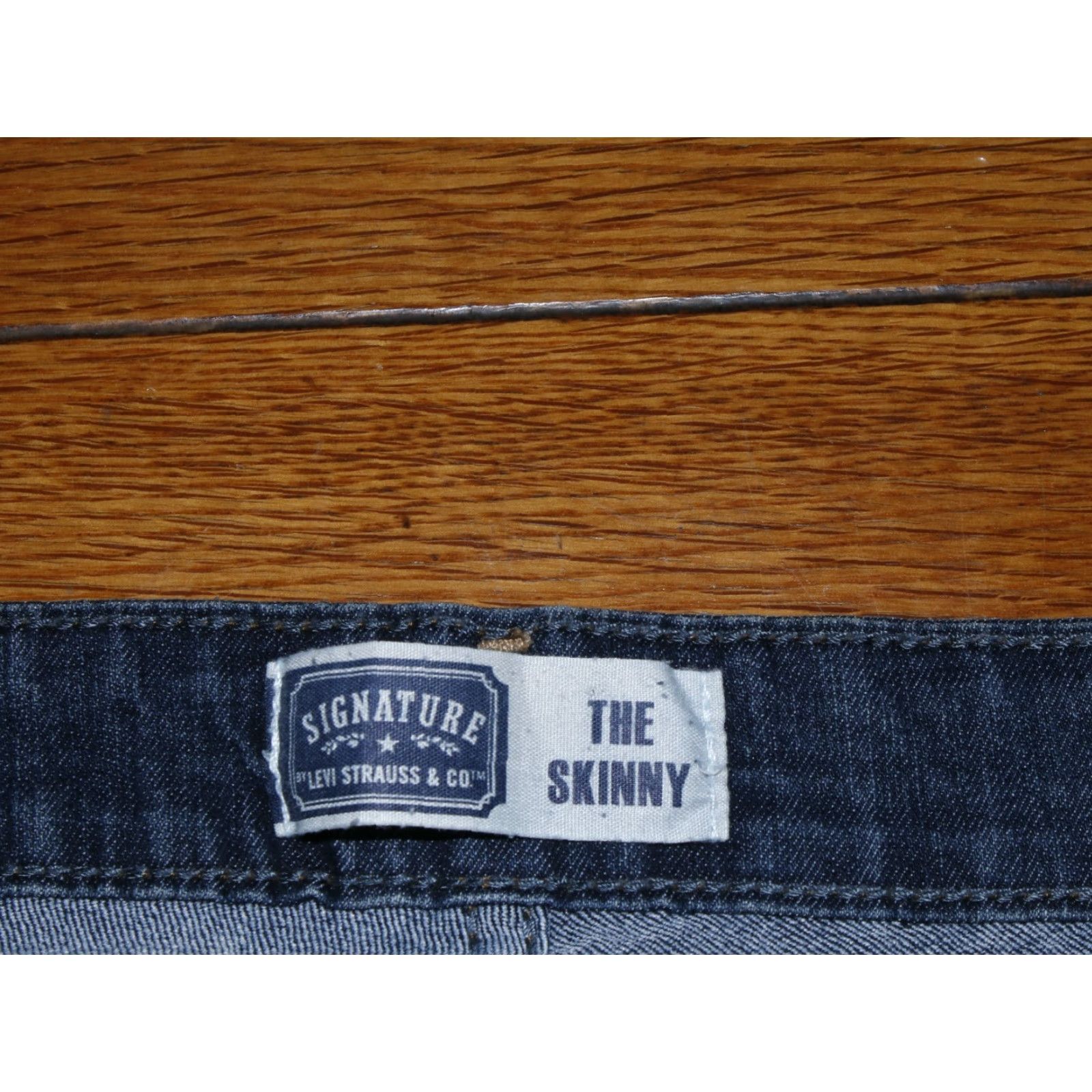 Levi's Levi's Signature Jeans Skinny Denim Blue 18M Adult Women 36X29 Jeans 5-Pocket Stretch Wool? Size 40" / US 18 - 8 Thumbnail