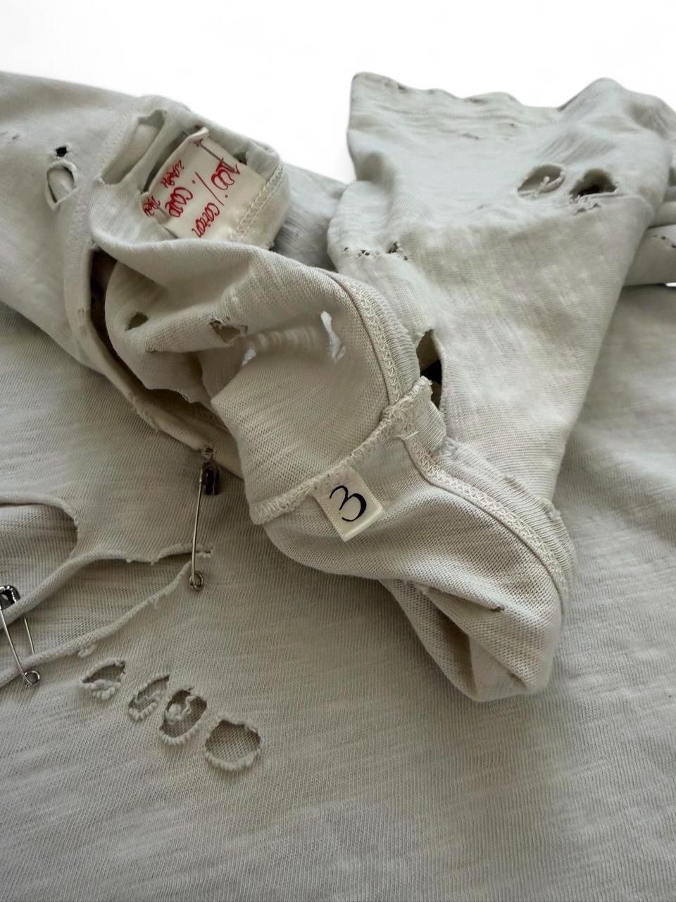 Yuremane Yuremane Hold Pin Distressed Tee Size US L / EU 52-54 / 3 - 5 Thumbnail