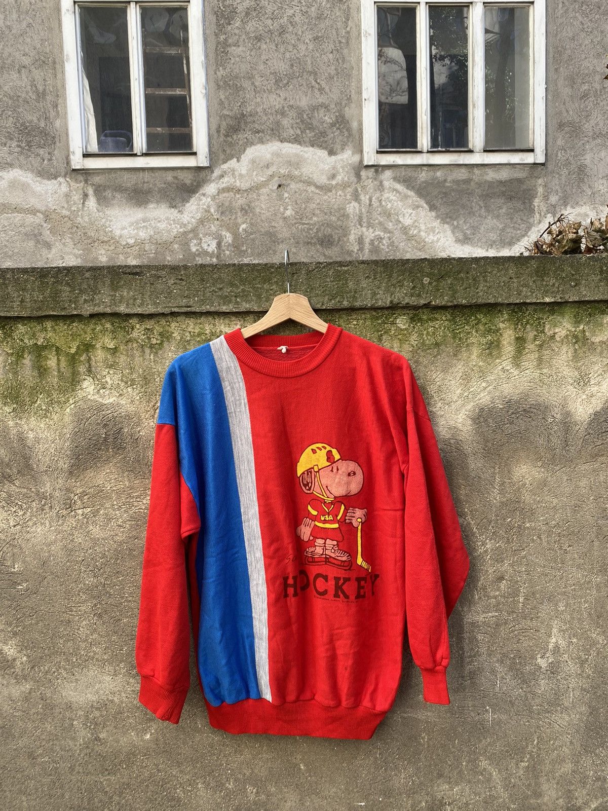Peanuts × Vintage Vintage 1958 Snoopy Peanuts Hockey Sweatshirt Size US M / EU 48-50 / 2 - 1 Thumbnail