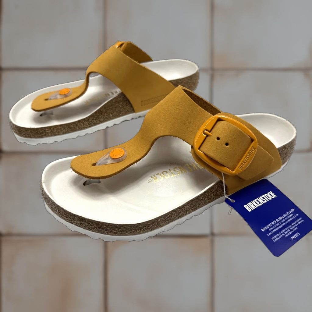 Birkenstock Birkenstock Gizeh Sandal Buckle Apricot Nubuck Leather Womens Size 5 Size US 5 / IT 35 - 1 Thumbnail