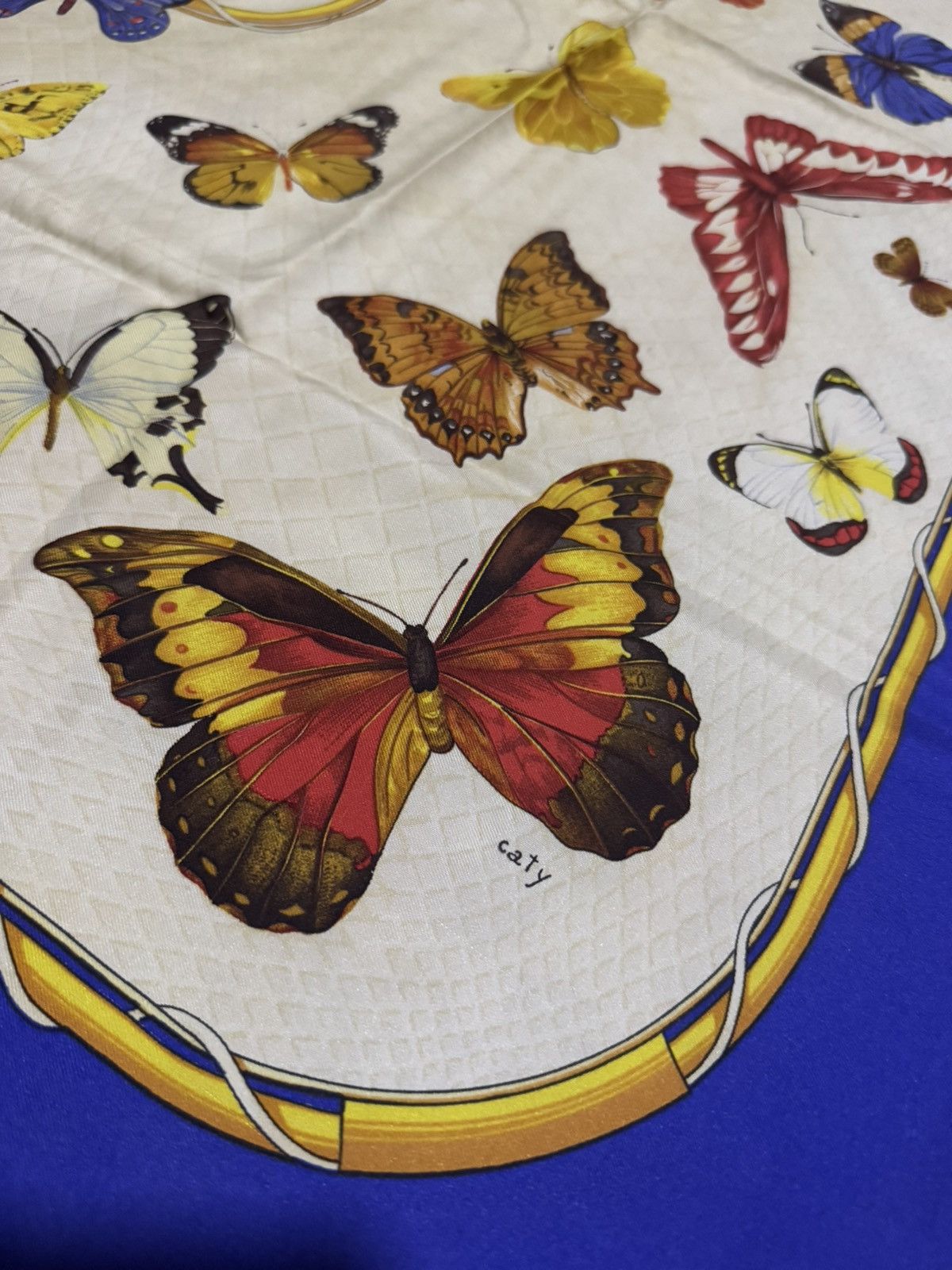 Hermes × Vintage RARE! HERMÈS silk carré "FARANDOLE" Butterflies Plisse Scarf Size ONE SIZE - 7 Thumbnail