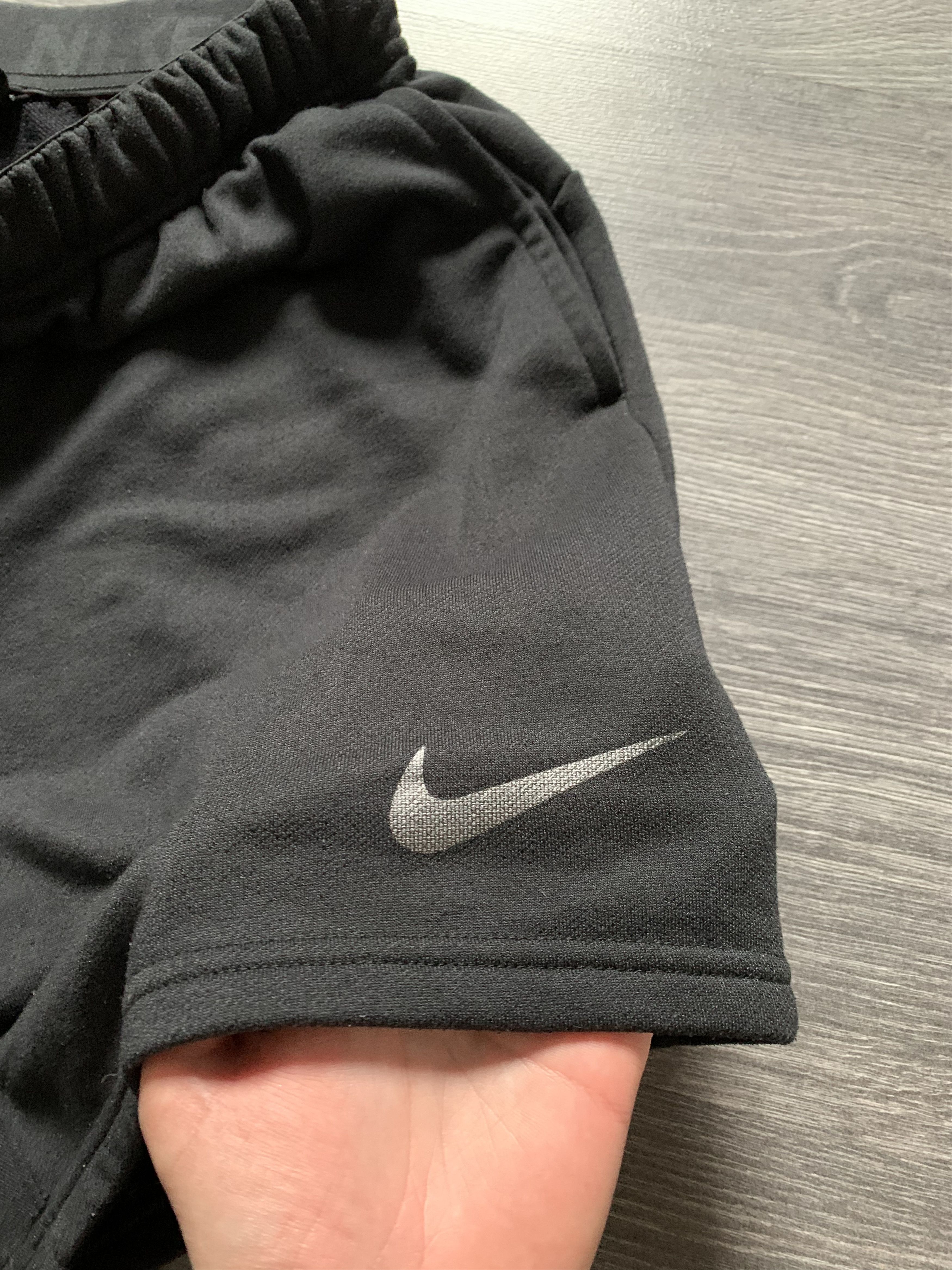 Nike Vintage Nike Short Black Drill Y2K Size US 32 / EU 48 - 3 Thumbnail