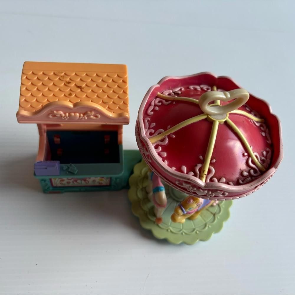 Designer Sweets Street Merry Go Round Ride - 2002 Loving Family Size ONE SIZE - 3 Thumbnail