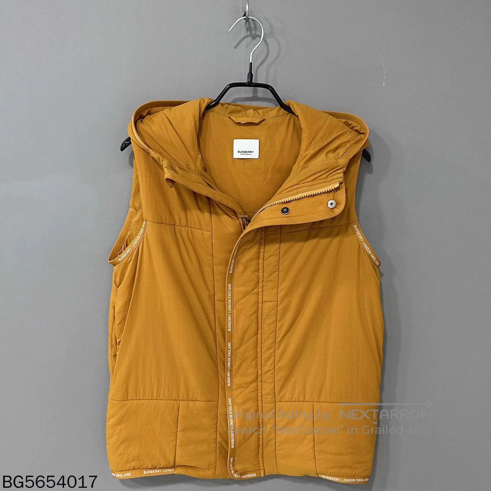 Burberry burberry logo hooded vest jacket for kids. Size US M / EU 48-50 / 2 - 1 Thumbnail