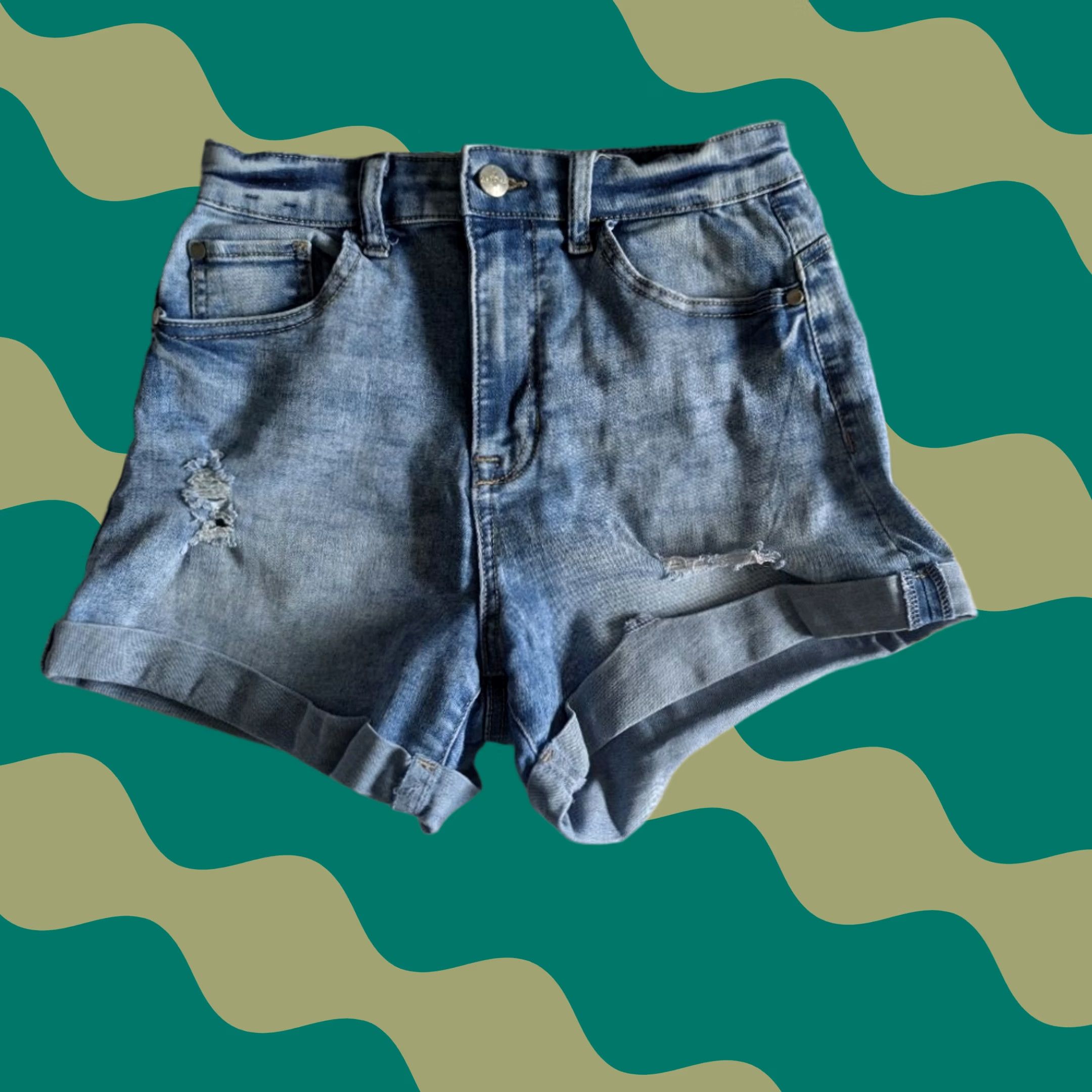Vintage Kendall + Kylie The Icon Shorts Women 5/27 Denim Cuffed Distressed Stretch EUC Blue Shorts Women 27 Girls? Size 27" / US 4 / IT 40 - 1 Thumbnail