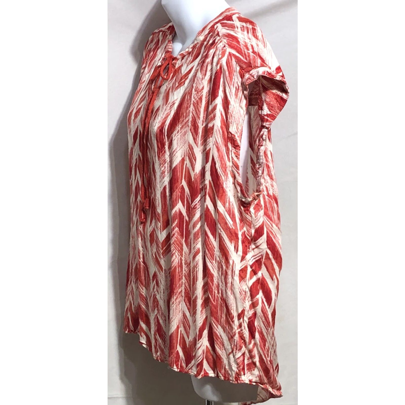 Vintage Salon Studio Top XL Red Ivory Geo Tie Neck Sleeveless Hi Lo Hem beach coastal Size XL / US 12-14 / IT 48-50 - 3 Thumbnail
