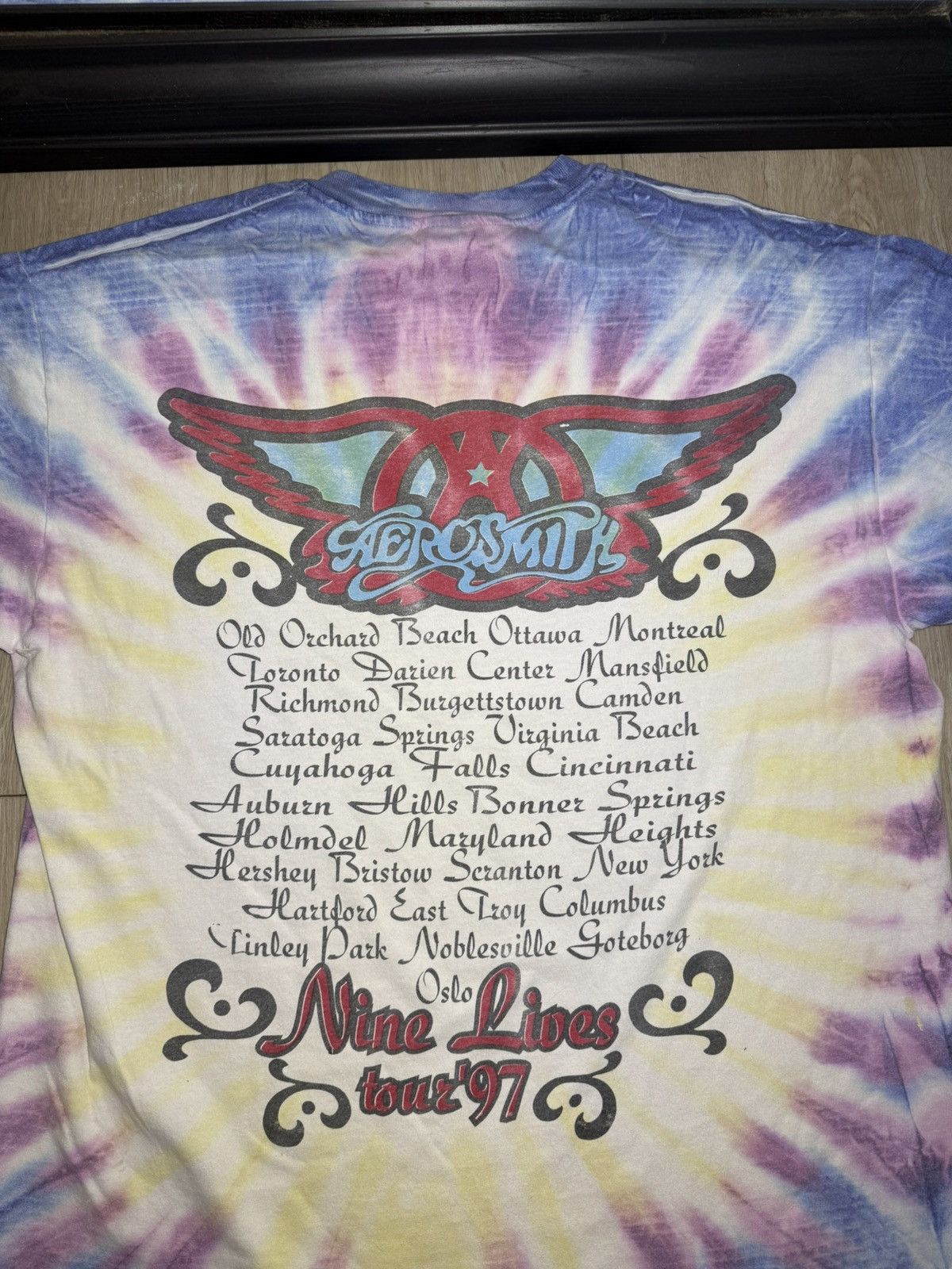 Band Tees × Vintage Vintage / Y2K Rare 1997 Aerosmith Nine Lives Tour Shirt Size US L / EU 52-54 / 3 - 6 Thumbnail
