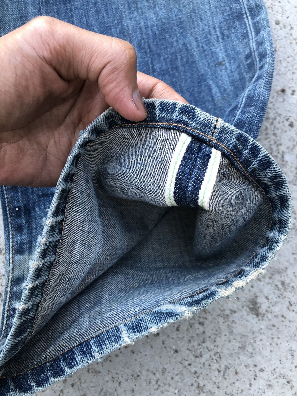 Uniqlo WIDE LEG⚡️⚡️VINTAGE UNIQLO SELVEDGE DISTRESSED DENIM Size US 34 / EU 50 - 6 Thumbnail