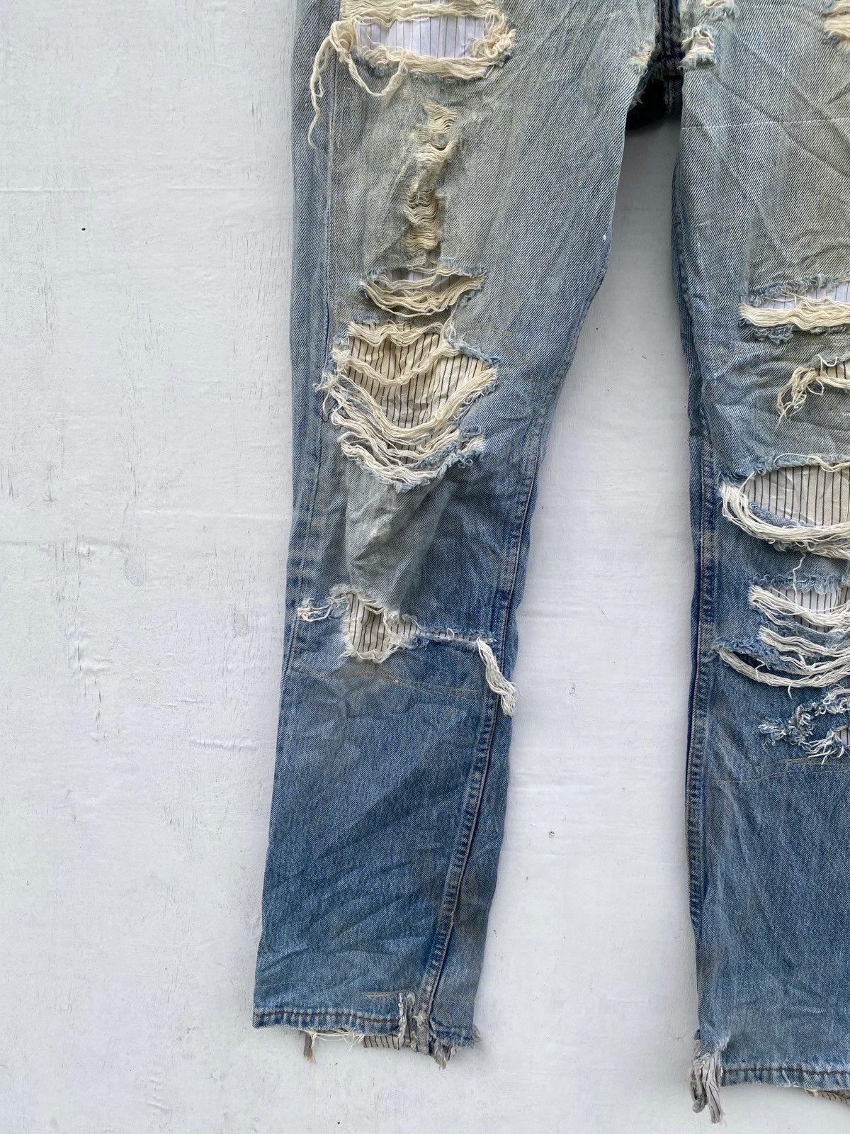 Vinti Andrews LEVIS X ANDREW’S DESTROYED DESIGN SEDITIONARIES DESIGN RARE Size US 30 / EU 46 - 4 Thumbnail