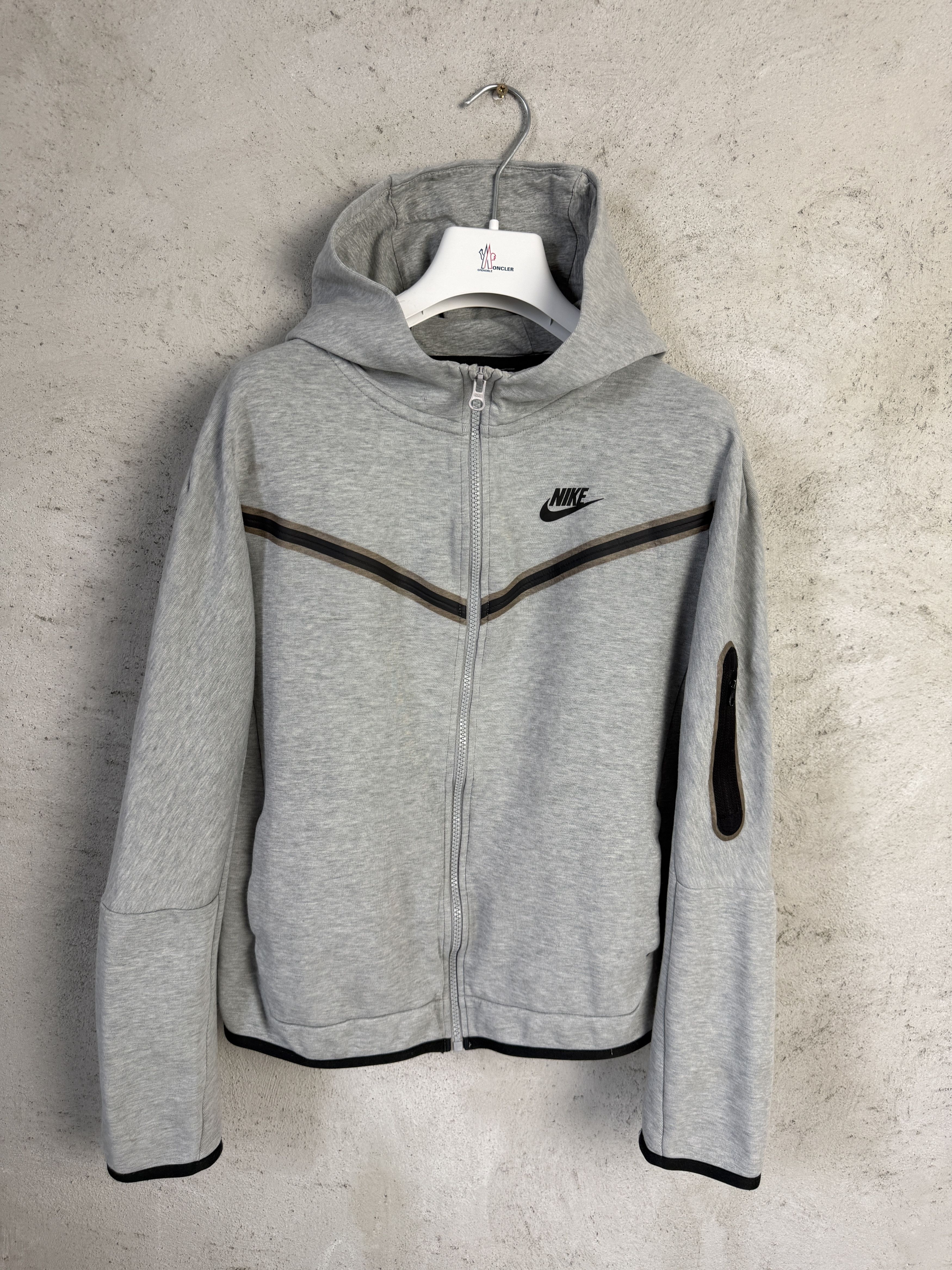 トップス Stussy x Nike Fleece Zip Hoodie \"Grey 11-29-23-StussyNike-ZipUp-Grey