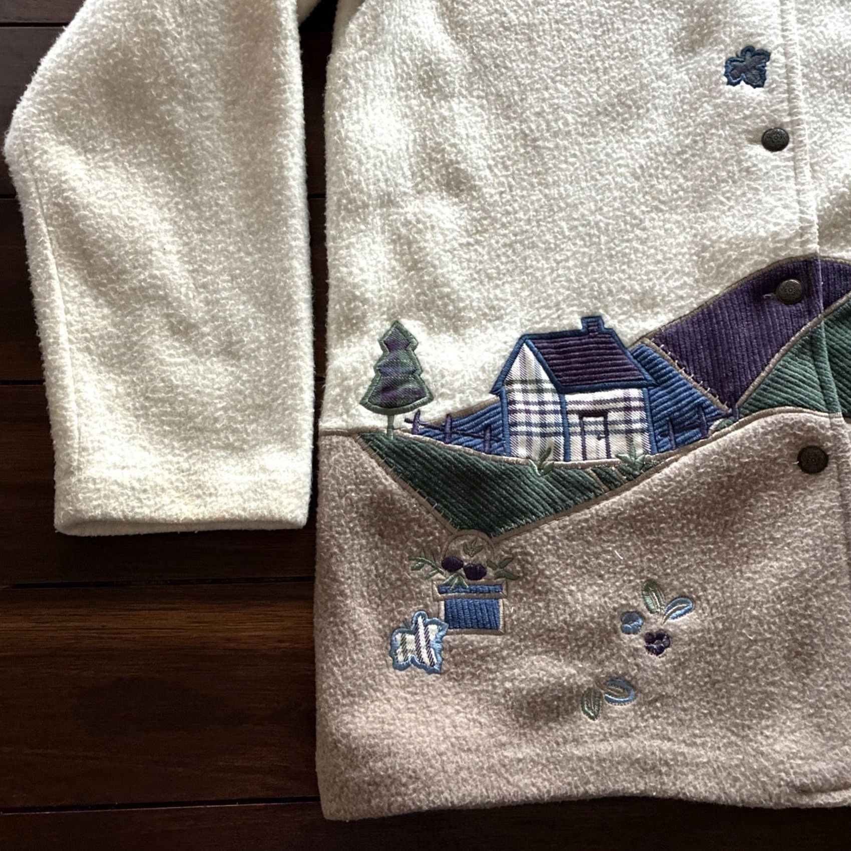 Vintage VINTAGE Teddi fleece jacket embroidered cottage button up womens medium jacket Size M / US 6-8 / IT 42-44 - 3 Thumbnail