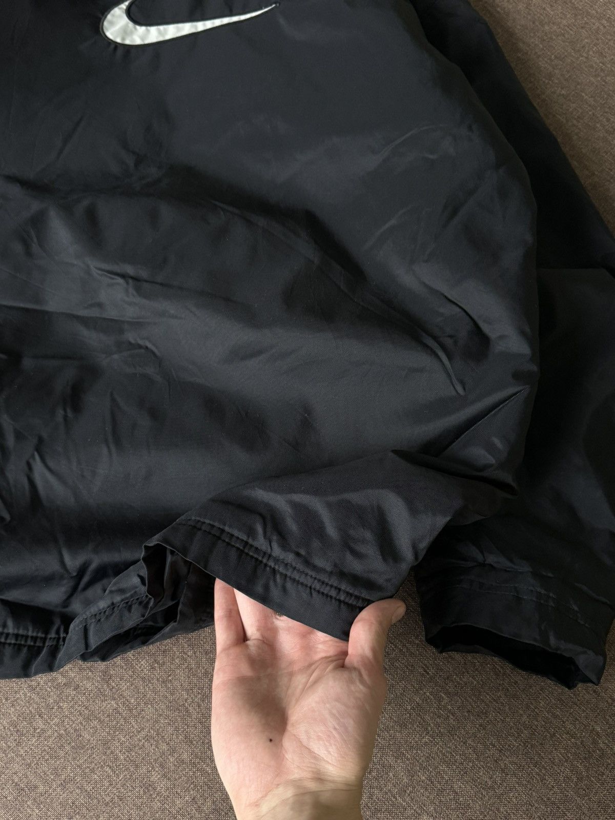 Nike Vintage Nike Big swoosh logo nylon jacket Size US M / EU 48-50 / 2 - 5 Thumbnail